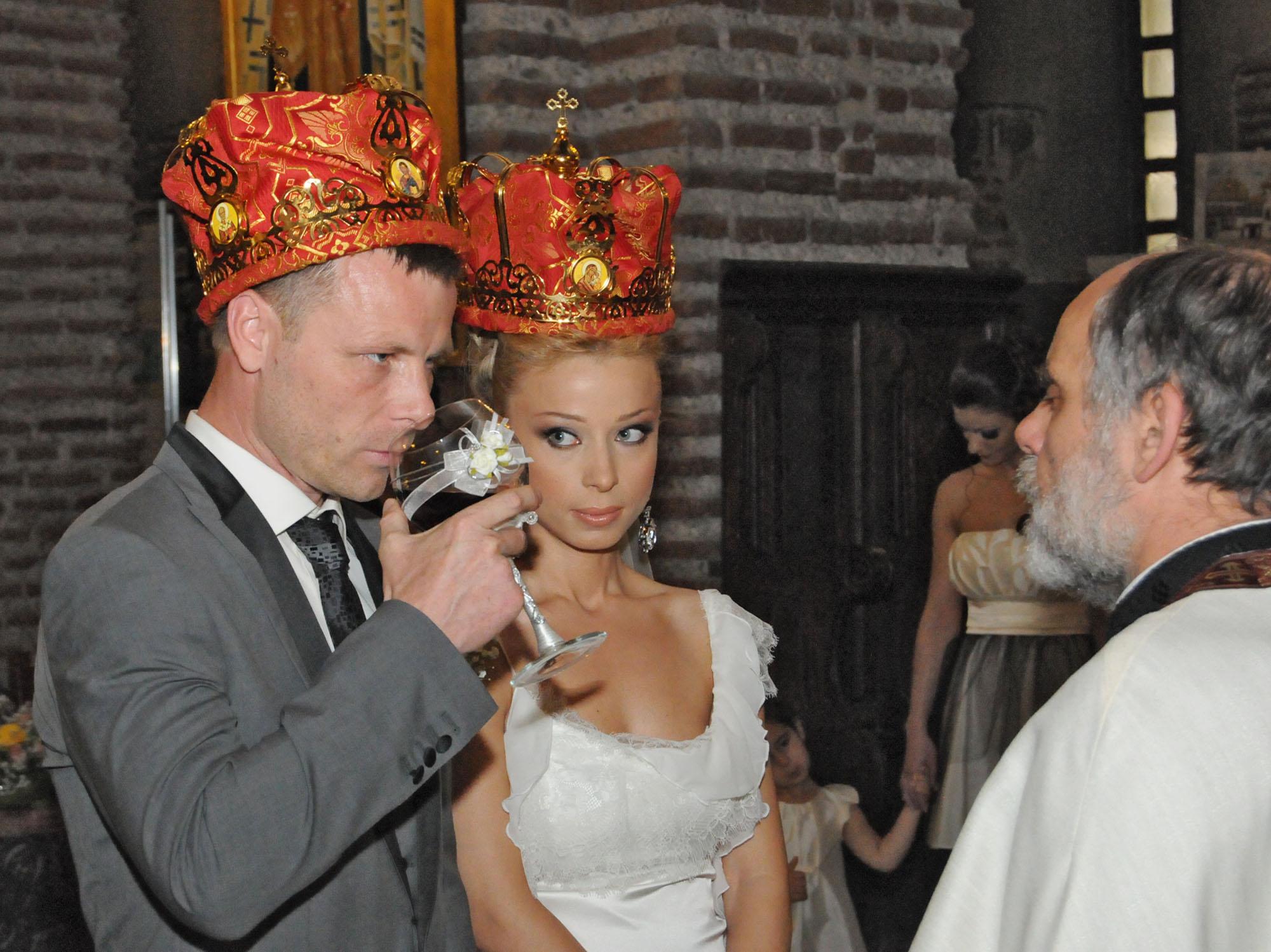 Венчавката на Весела Тотева и Елин Топузаков