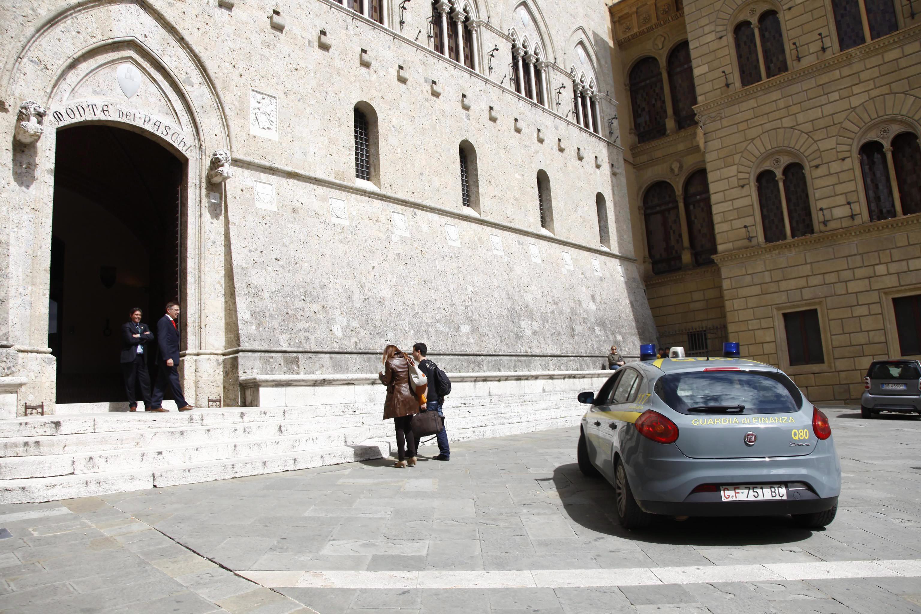 Акциите на банката Монте деи Паски ди Сиена (Monte dei Paschi di Siena - BMPS) поевтиняха с 12,92 на сто до 0,782 евро