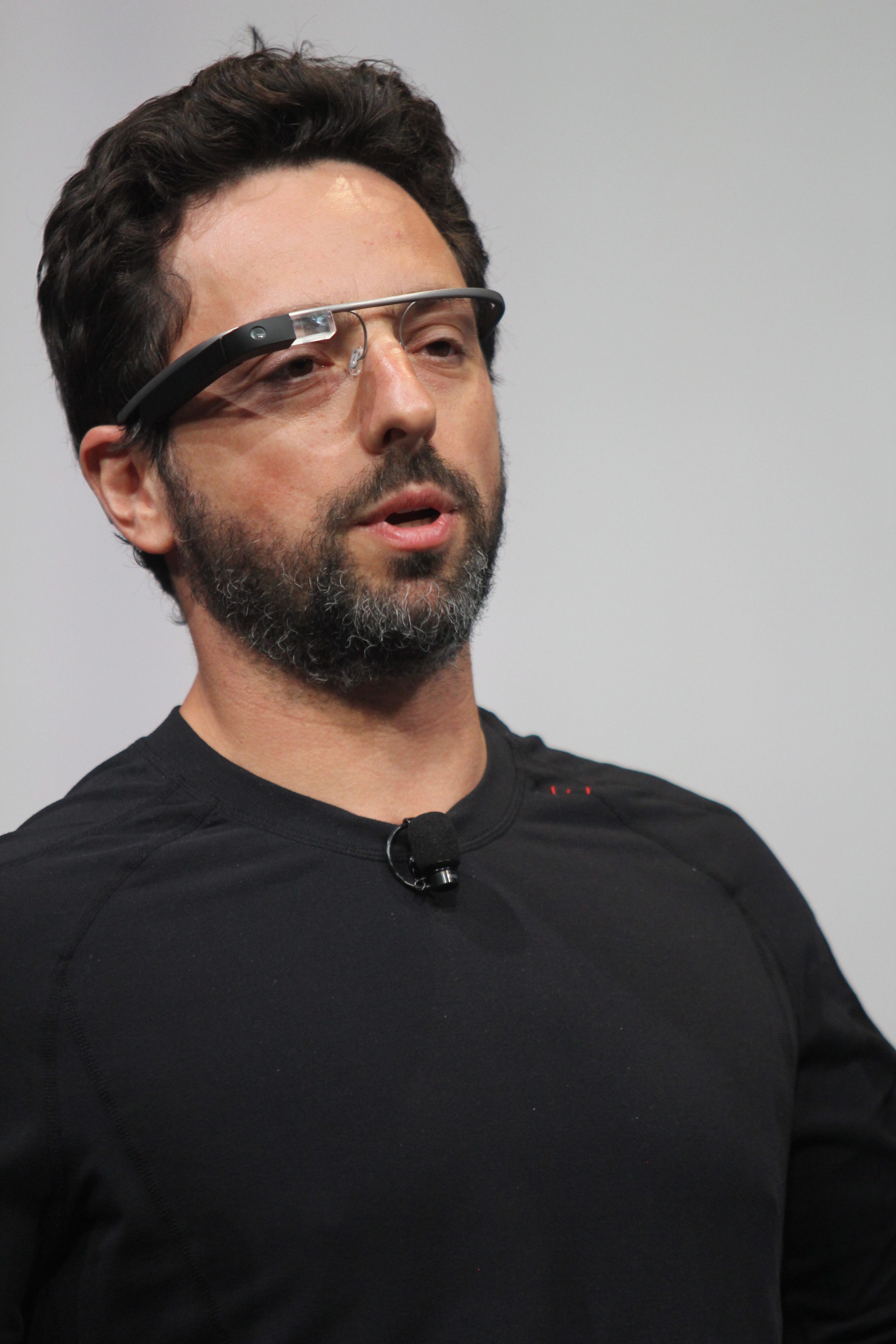Сергей Брин представя очилата Google Glass
