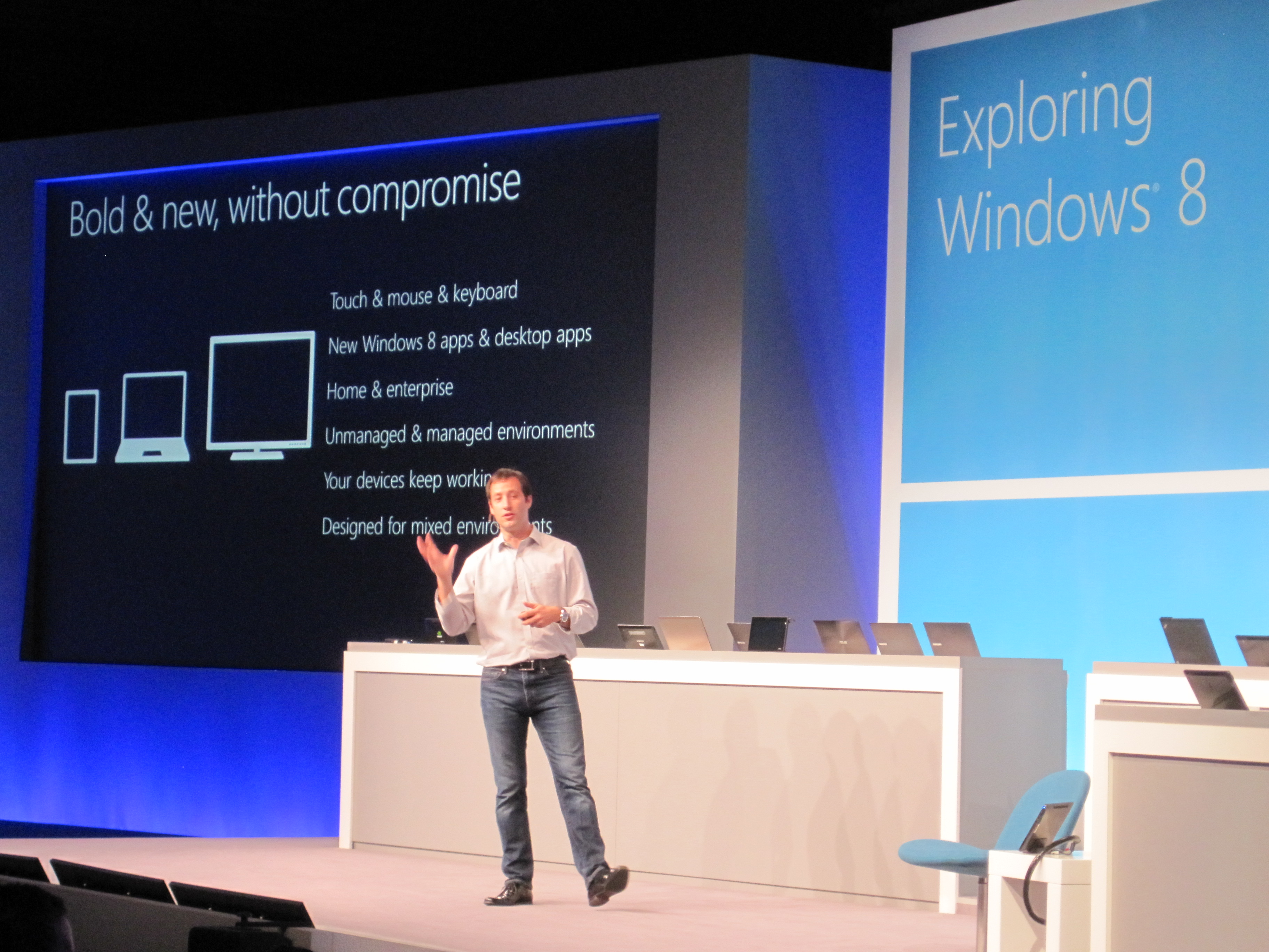 Антоан Леблонд открива събитието ”Exploring Windows 8”