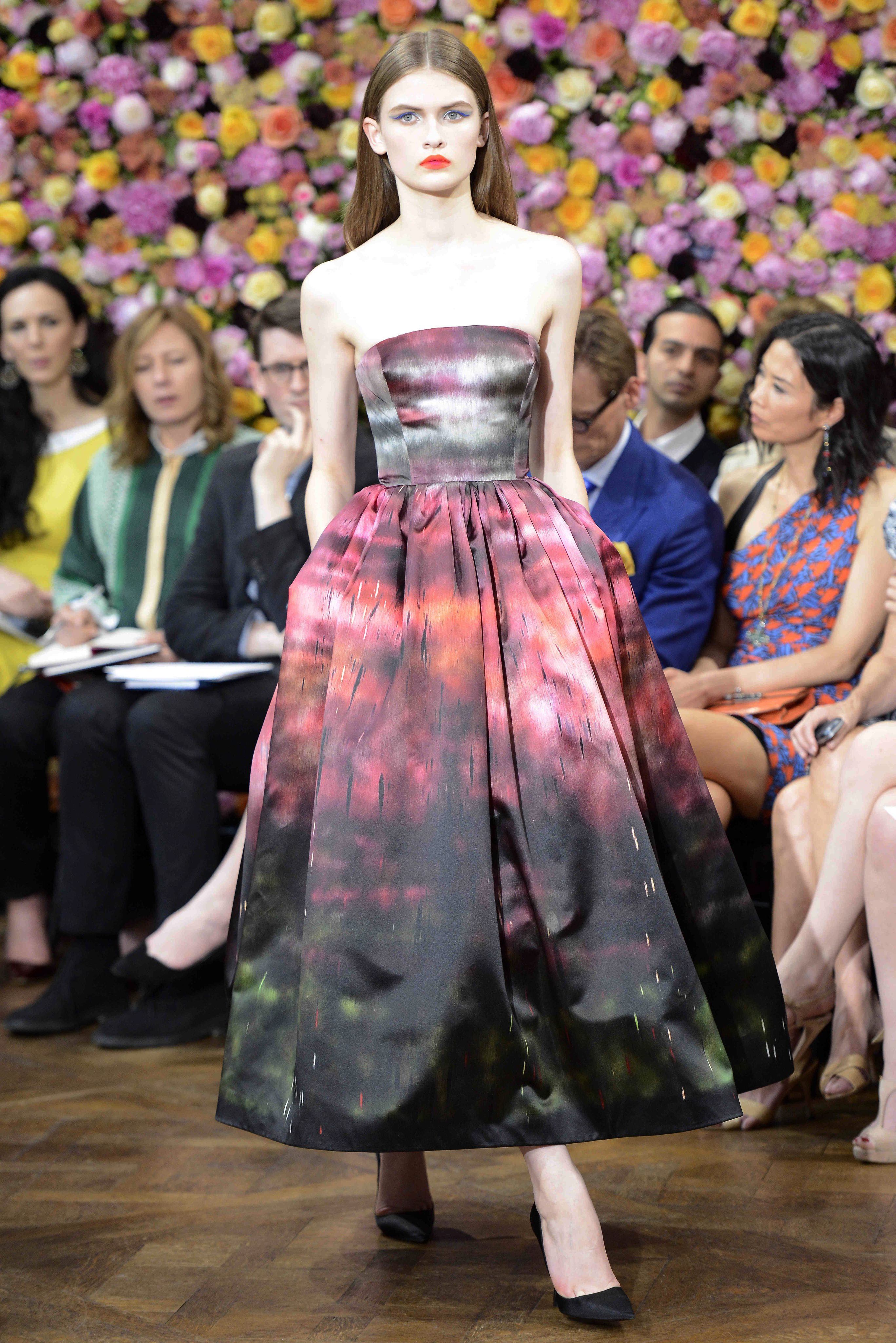 Раф Симънс направи защеметяващ дебют за Dior