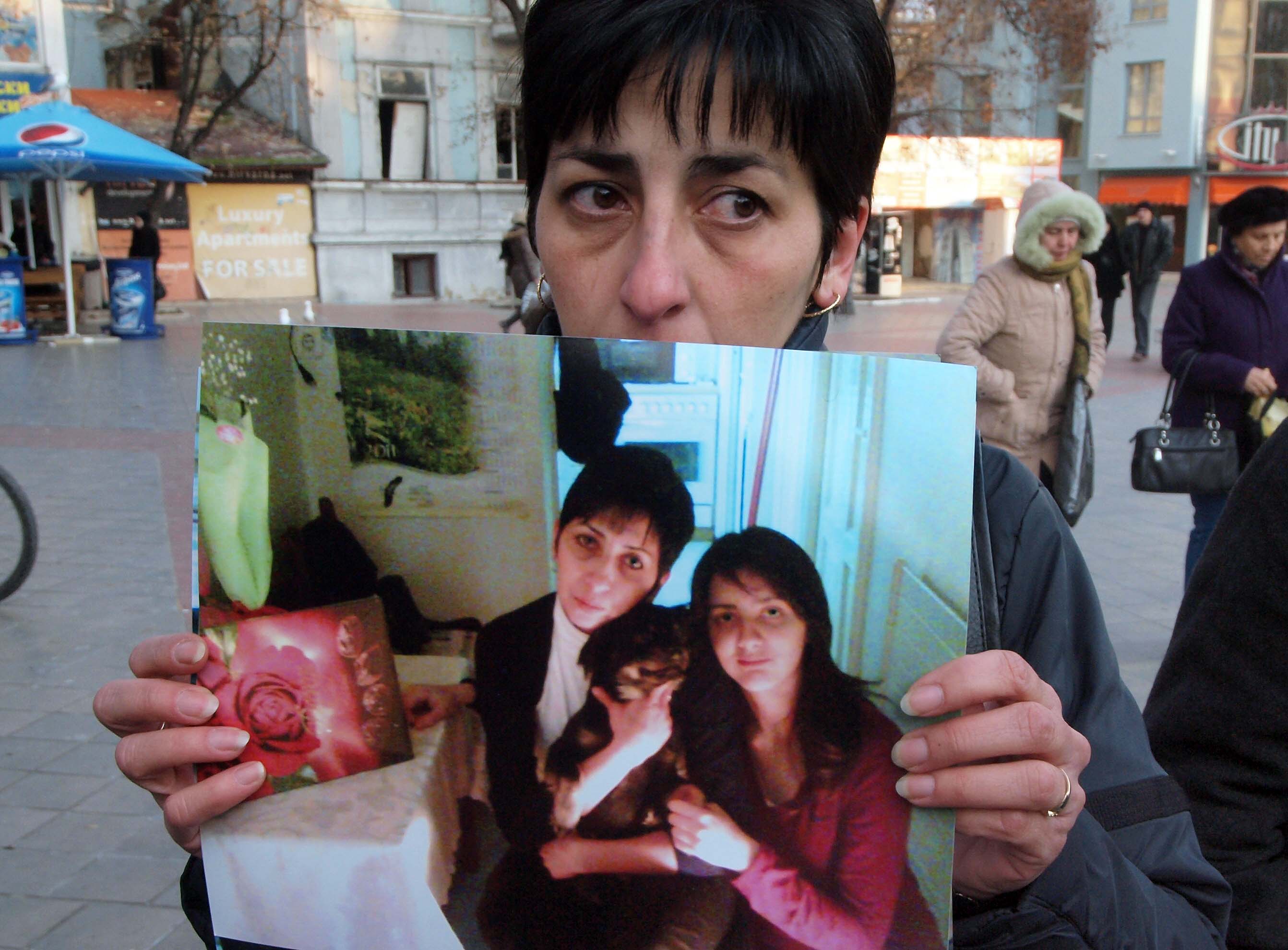 Майката на убитата на пешеходна пътека Лора Казанлиева беше възмутена от решението ВКС, че дъщеря й също има вина