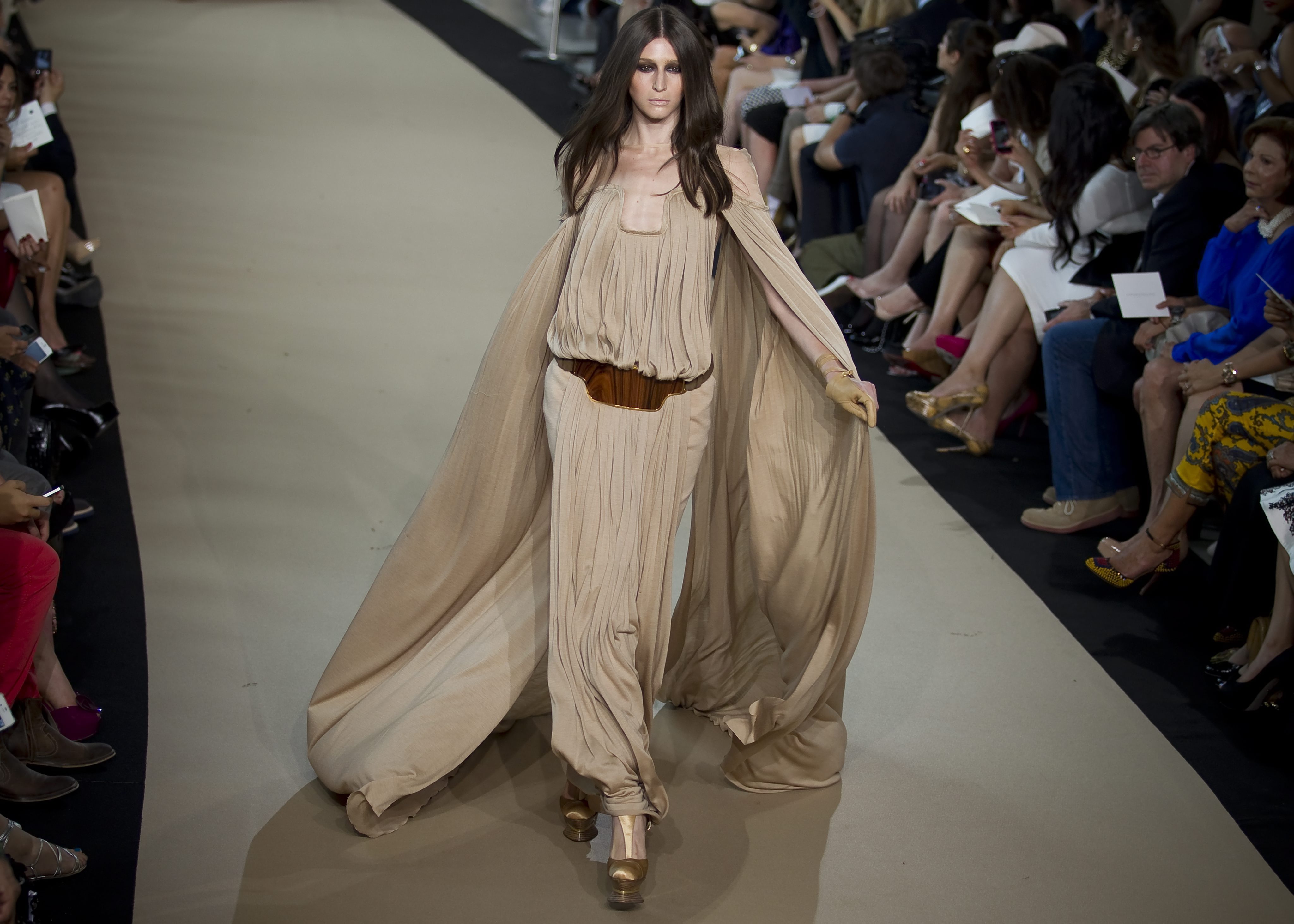 Колекция висша мода за сезон есен/ зима 2012/13 на Stephane Rolland