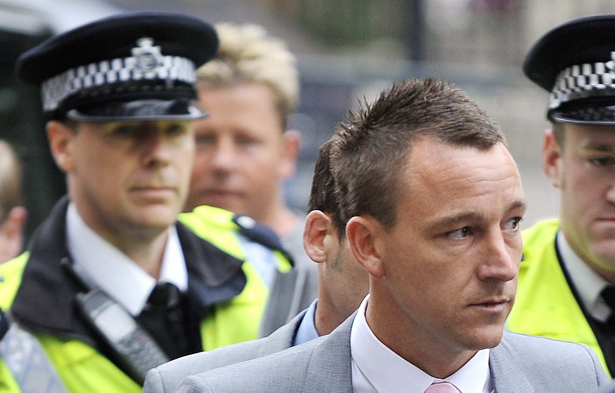 Джон Тери пристигна в съда (снимки)