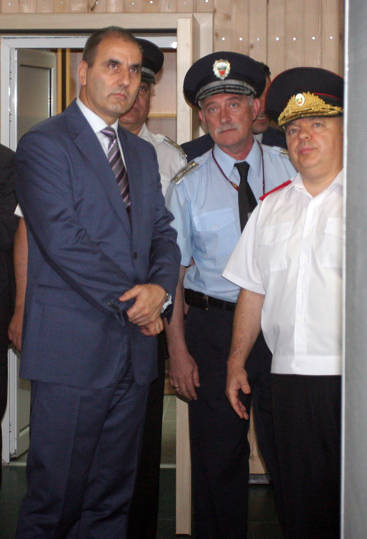 Цветанов към полицаите: Не протестирайте, увеличихме ви порциона със 100%
