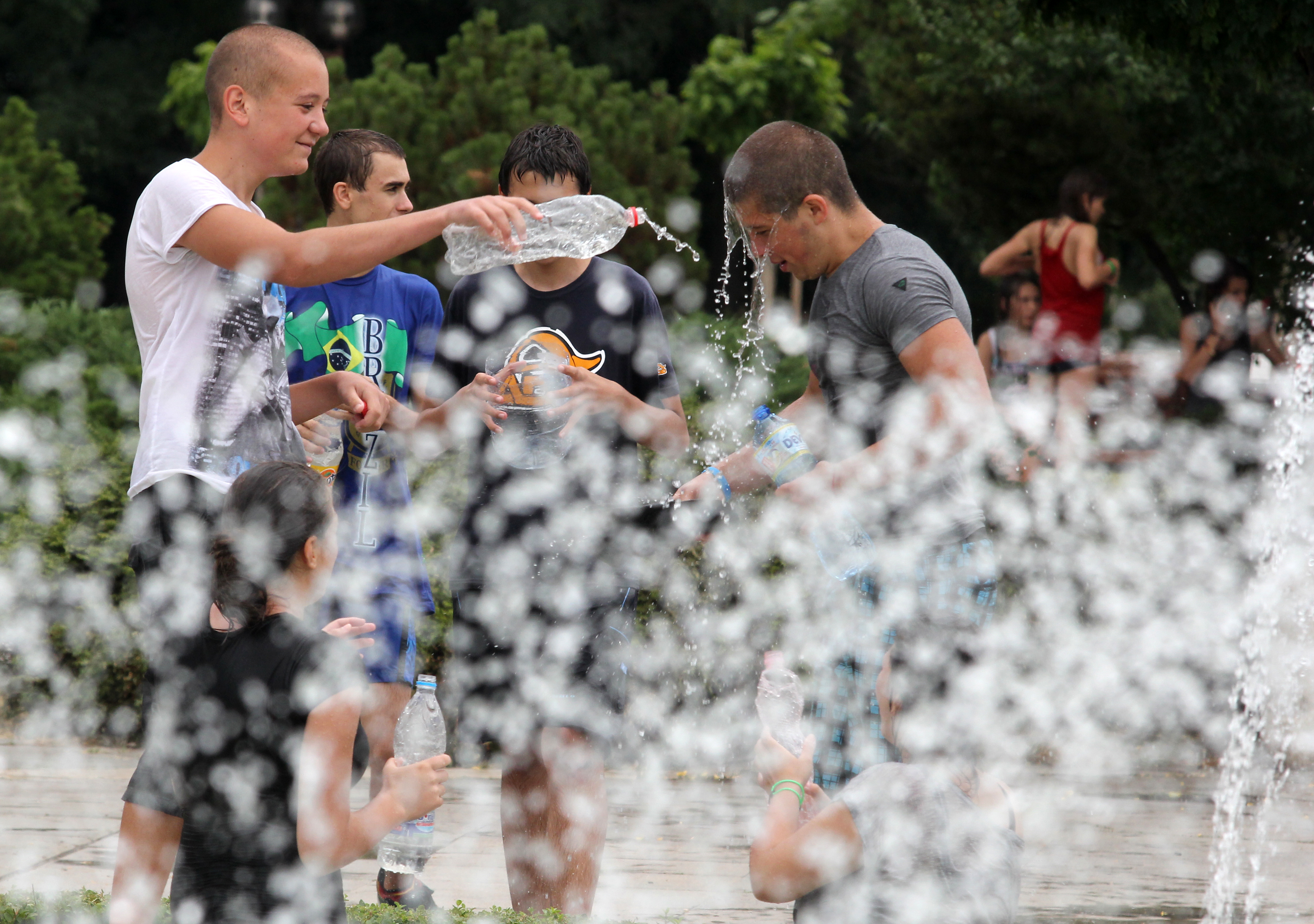 Жега до неделя