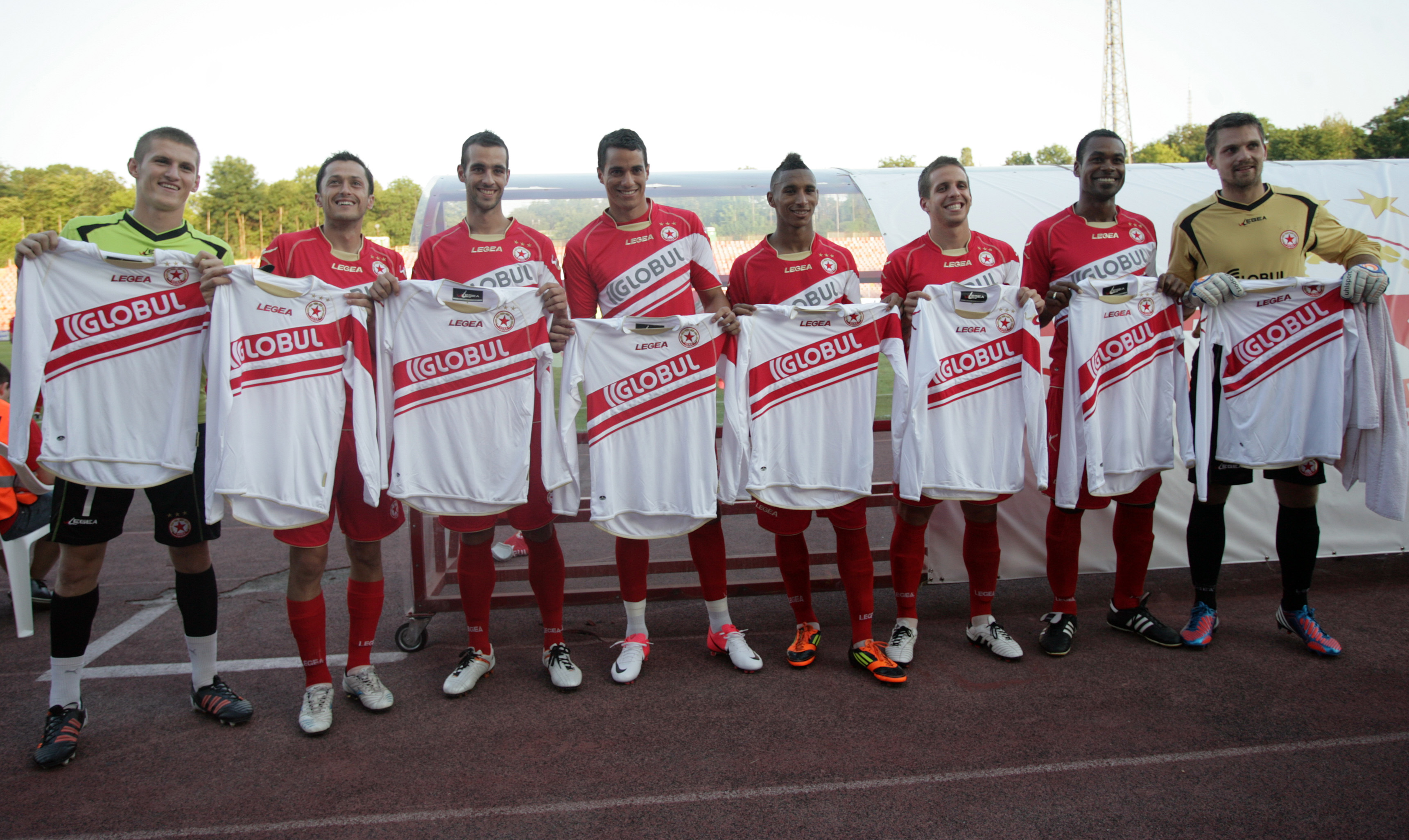 ЦСКА представи 8 нови попълнения (снимки)