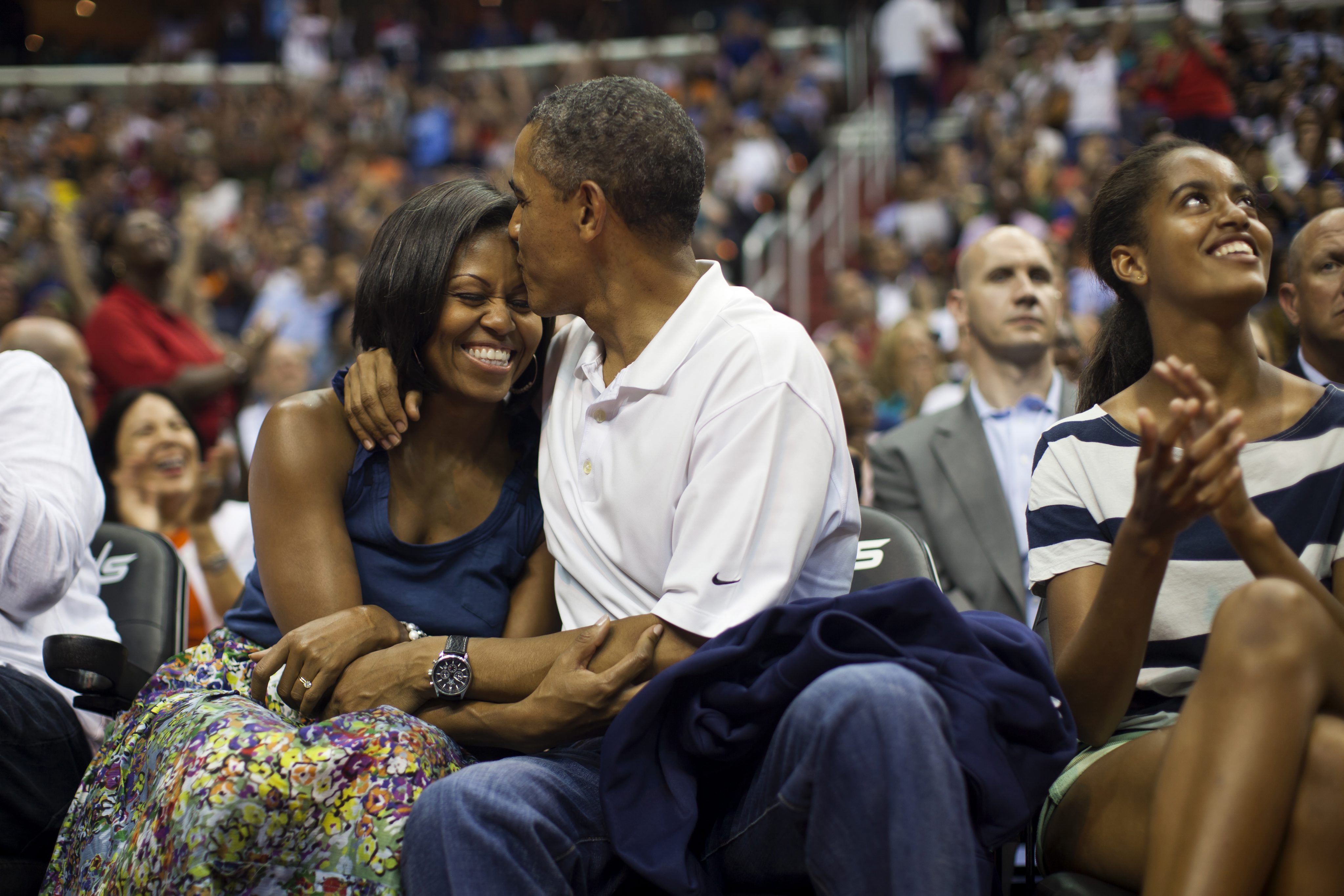 Представиха филм за първата среща на Барак Обама с Мишел
