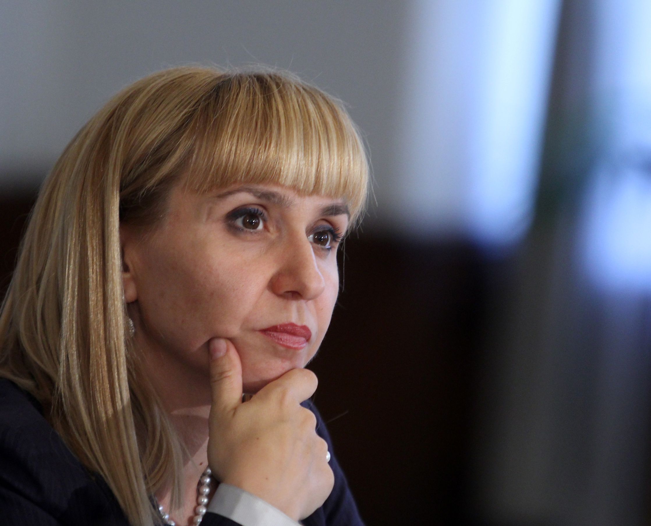 Ковачева: Никъде в ЕС няма два варианта на доживотен затвор