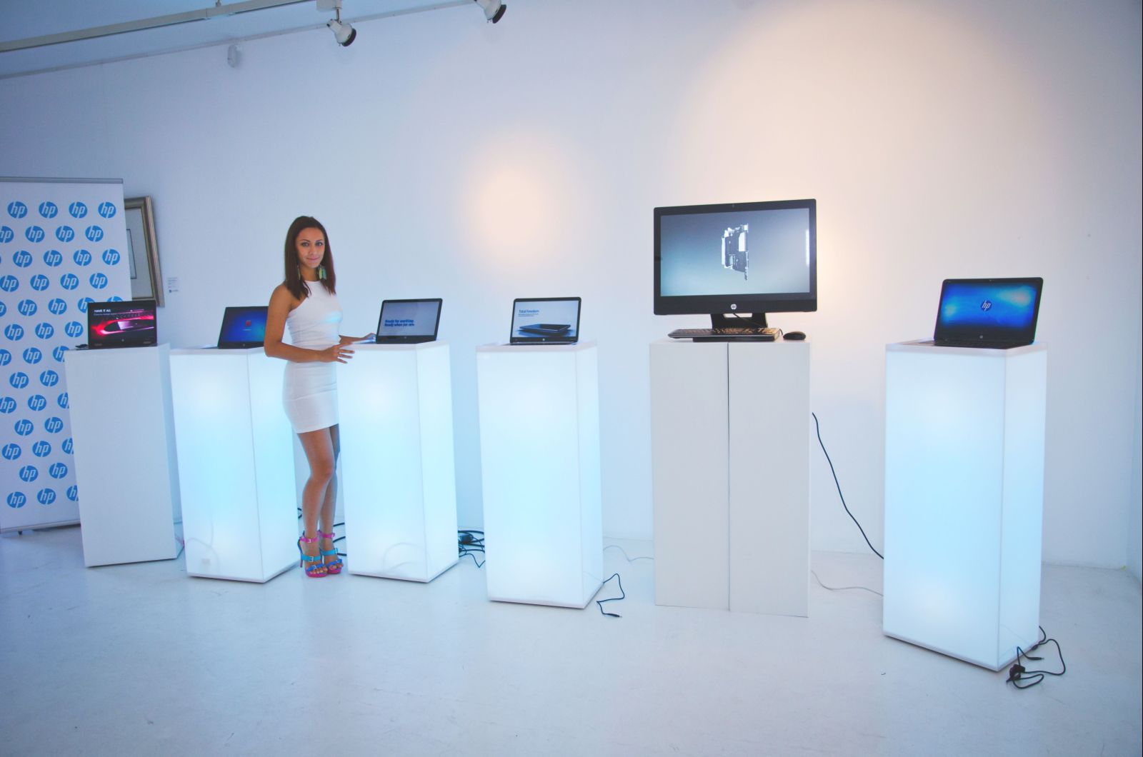 Тънки и мощни ноутбуци на HP дебютираха у нас