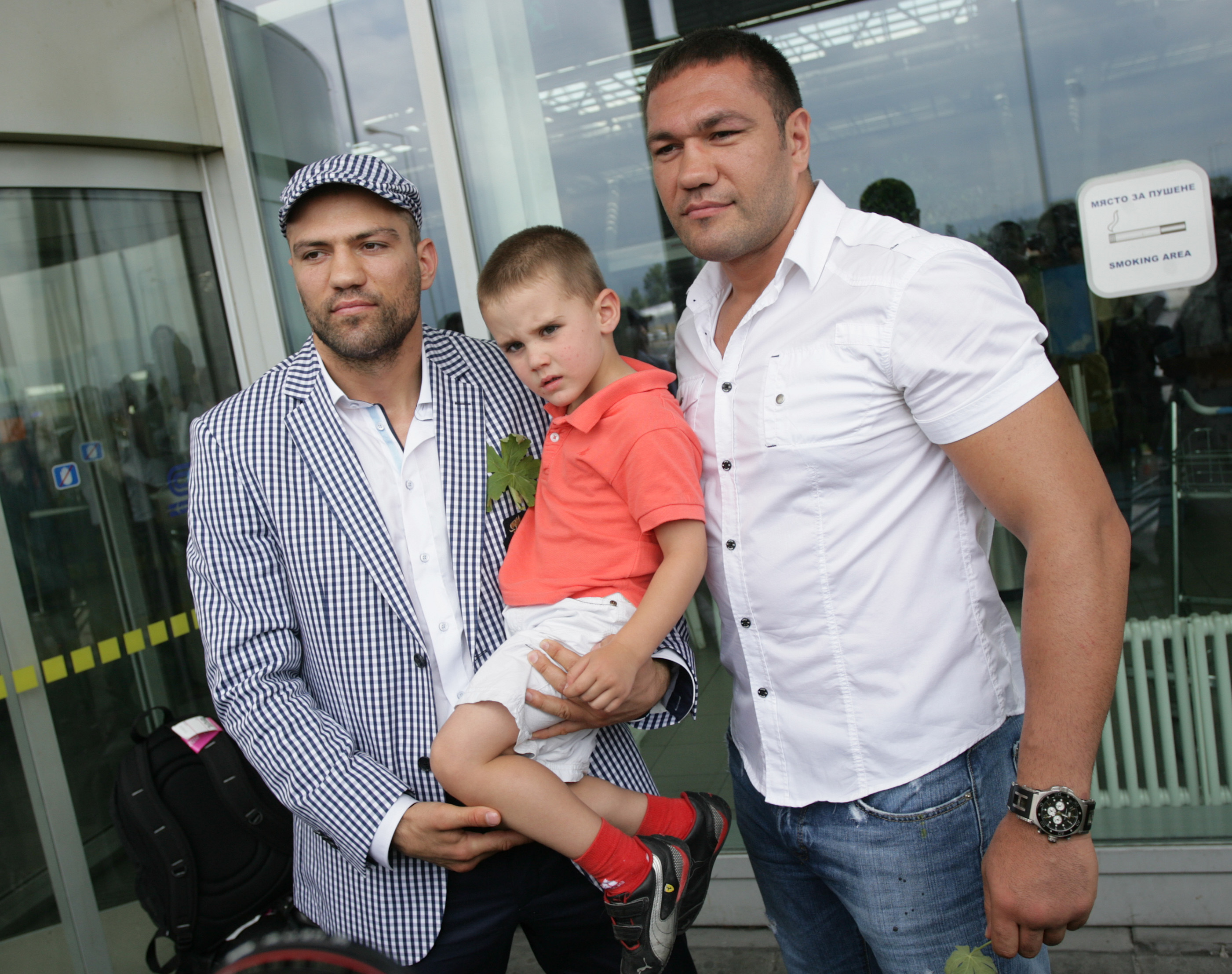 Тервел Пулев със сина си и Кубрат Пулев