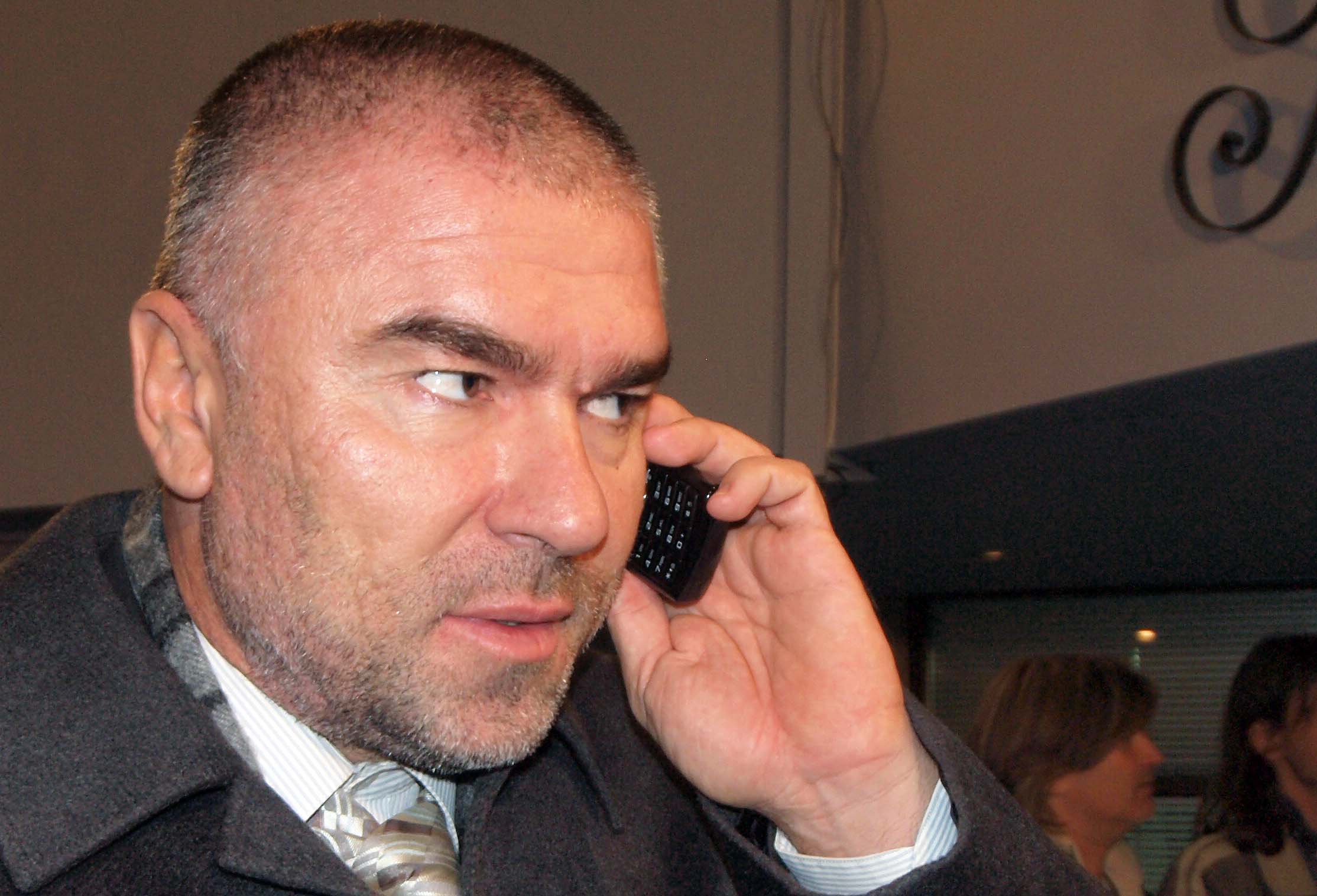 Веселин Марешки все още не е собственик