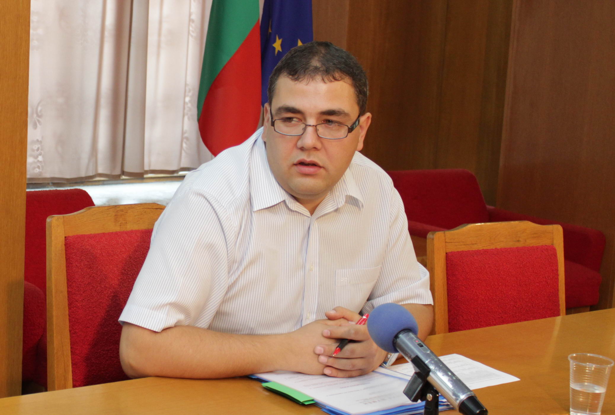 Шефът на отдел ”Европейски проекти” в община Шумен Данаил Данчев също бе арестуван
