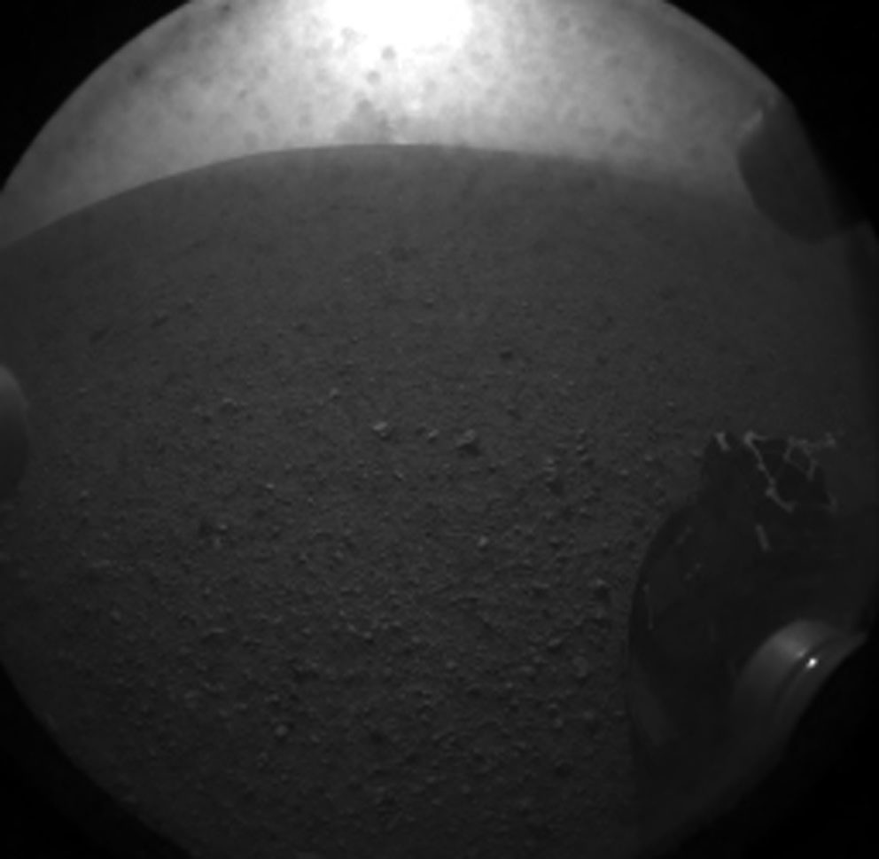 Още една от снимките, направени с обектив, тип ”рибешко око”, поставен в задната част на апарата