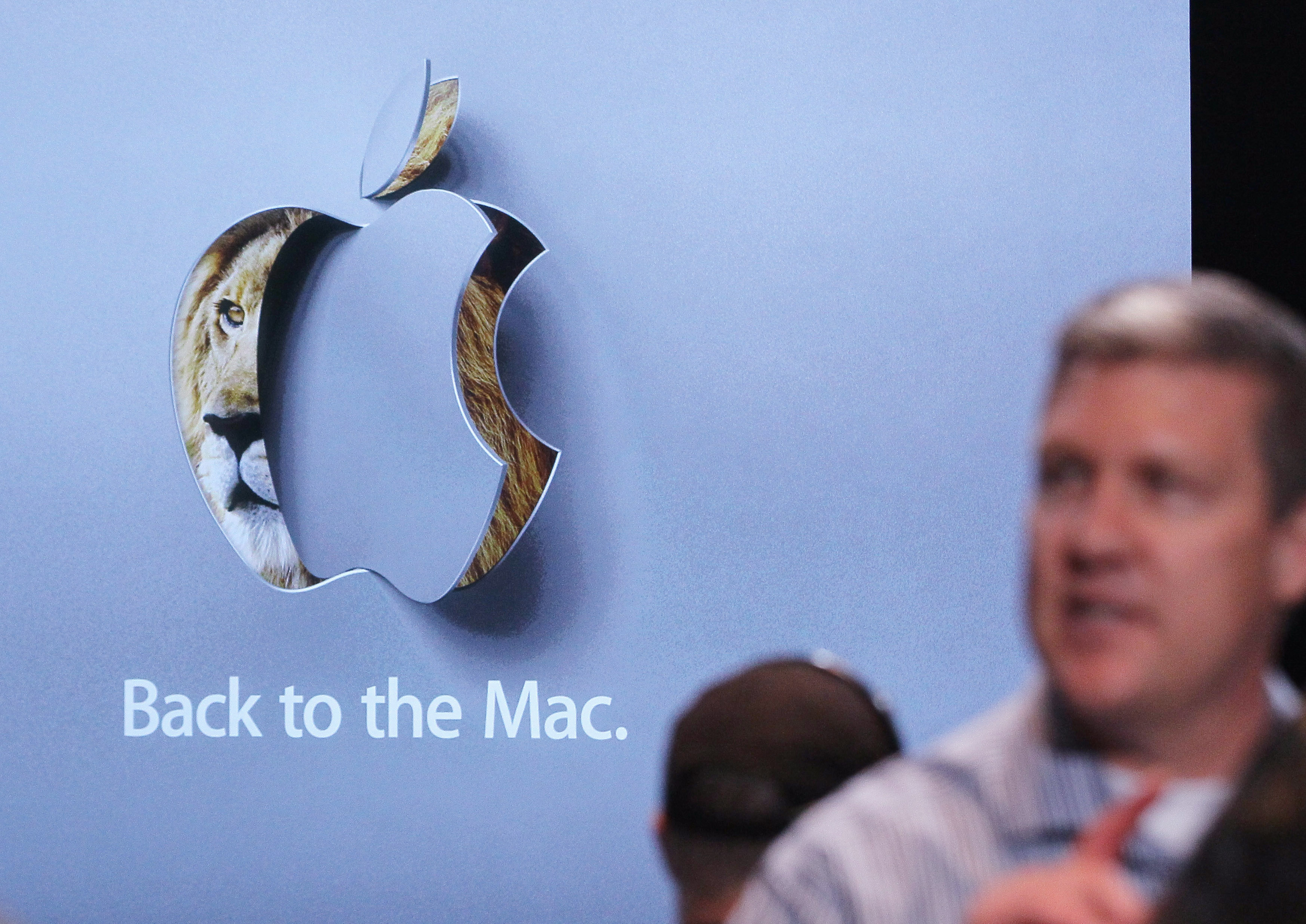 Microsoft и Apple с договор да не се копират