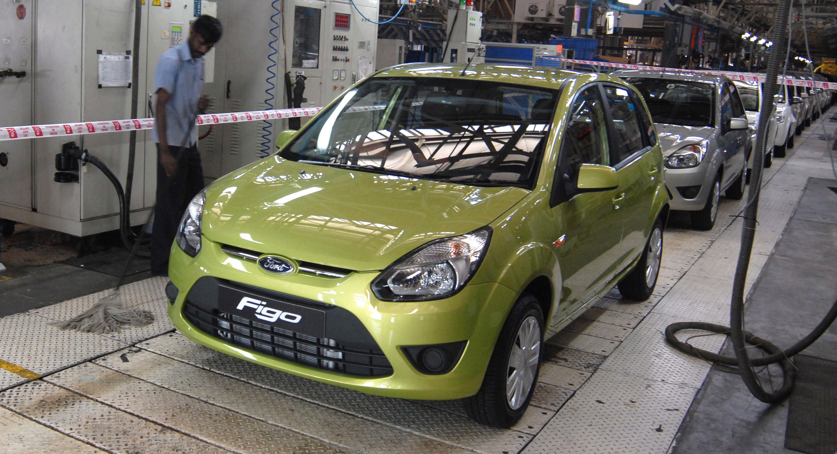 Ford изтегля 111 000 коли от индийския пазар