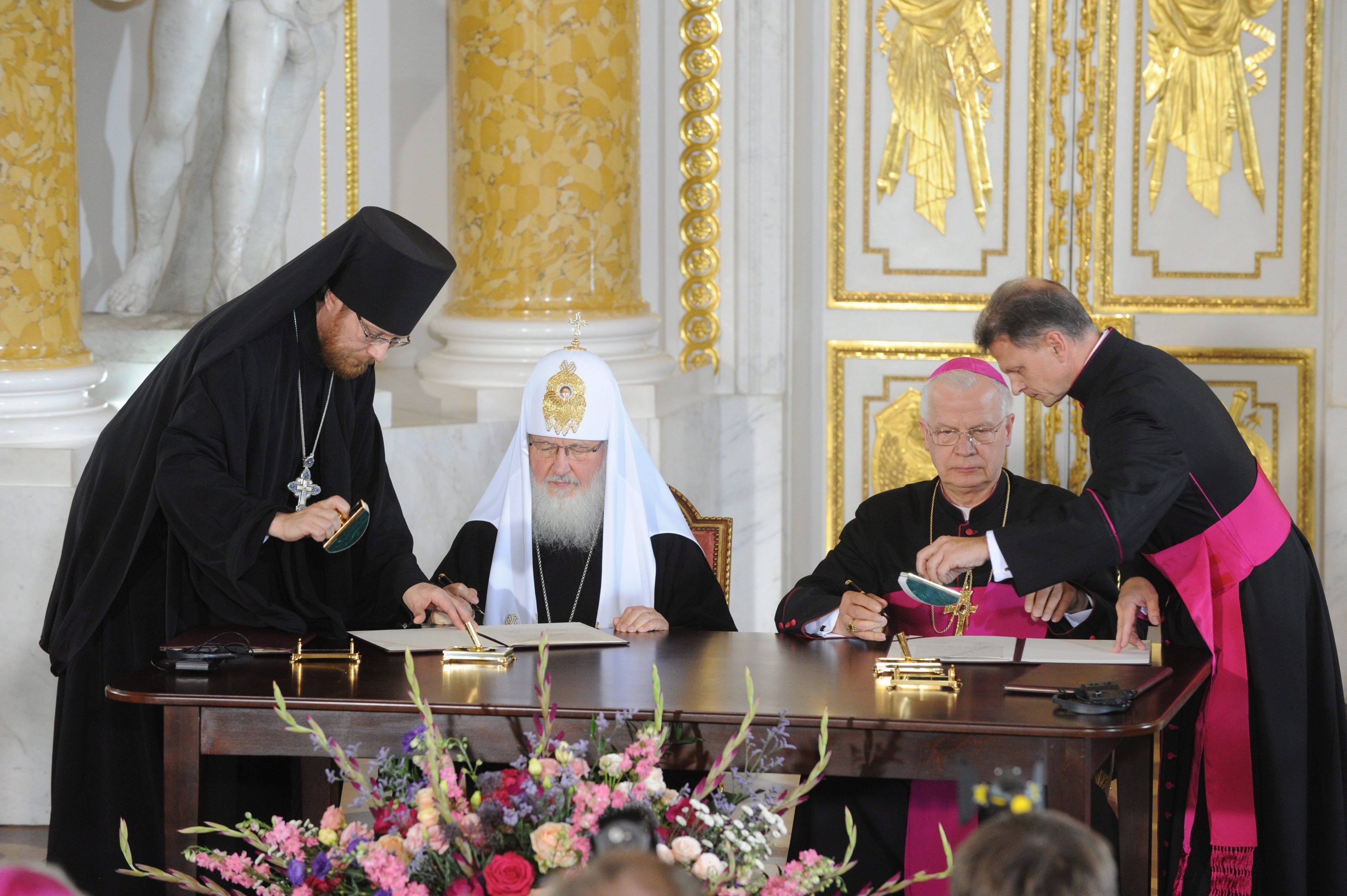 Църквите подписаха послание за помирение между народите на Русия и Полша