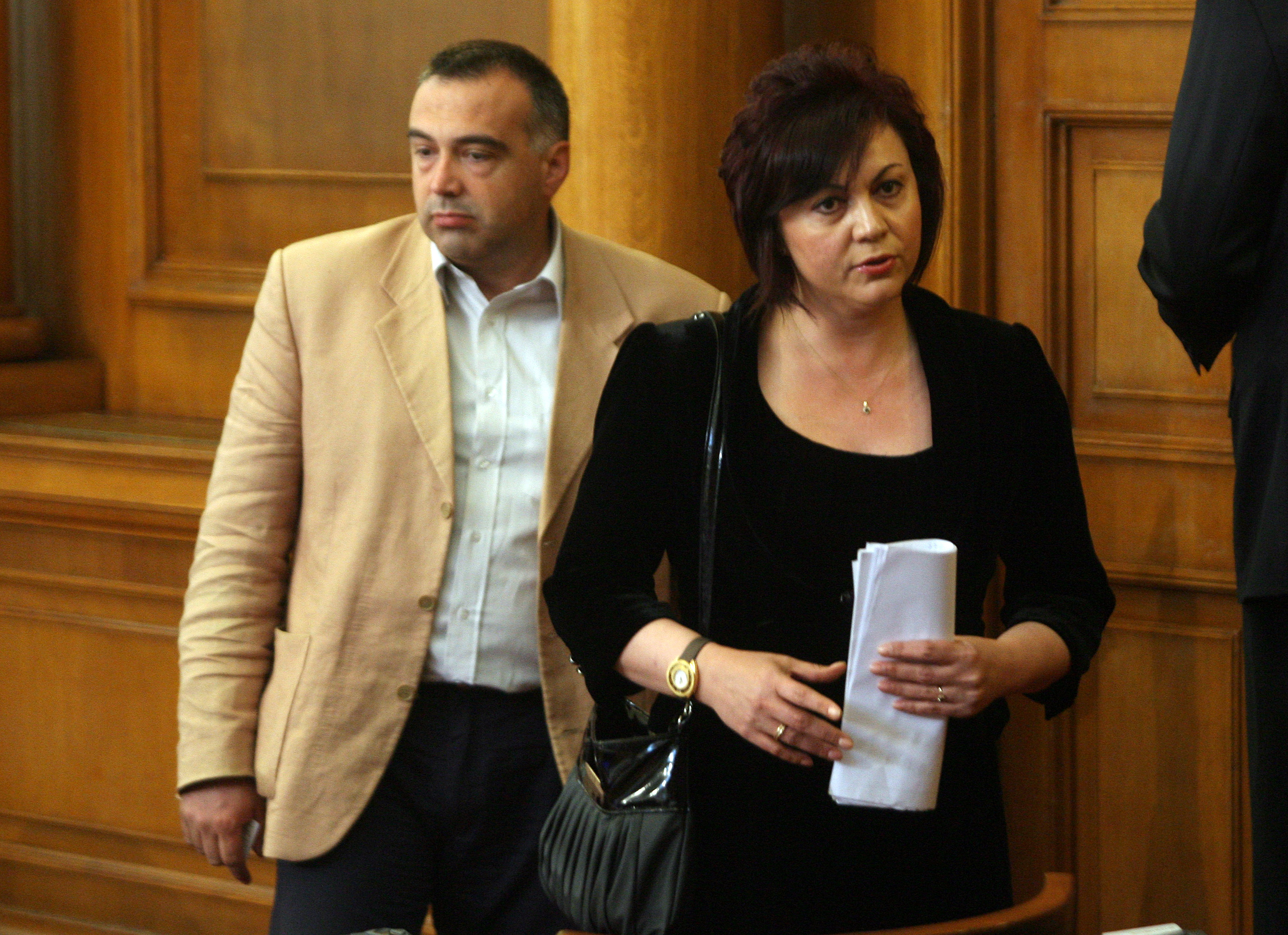 Скандал в БСП - Корнелия Нинова иска оставката на Антон Кутев, сравнил БСП със СПИН