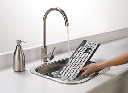 Logitech пусна миеща се клавиатура (видео)