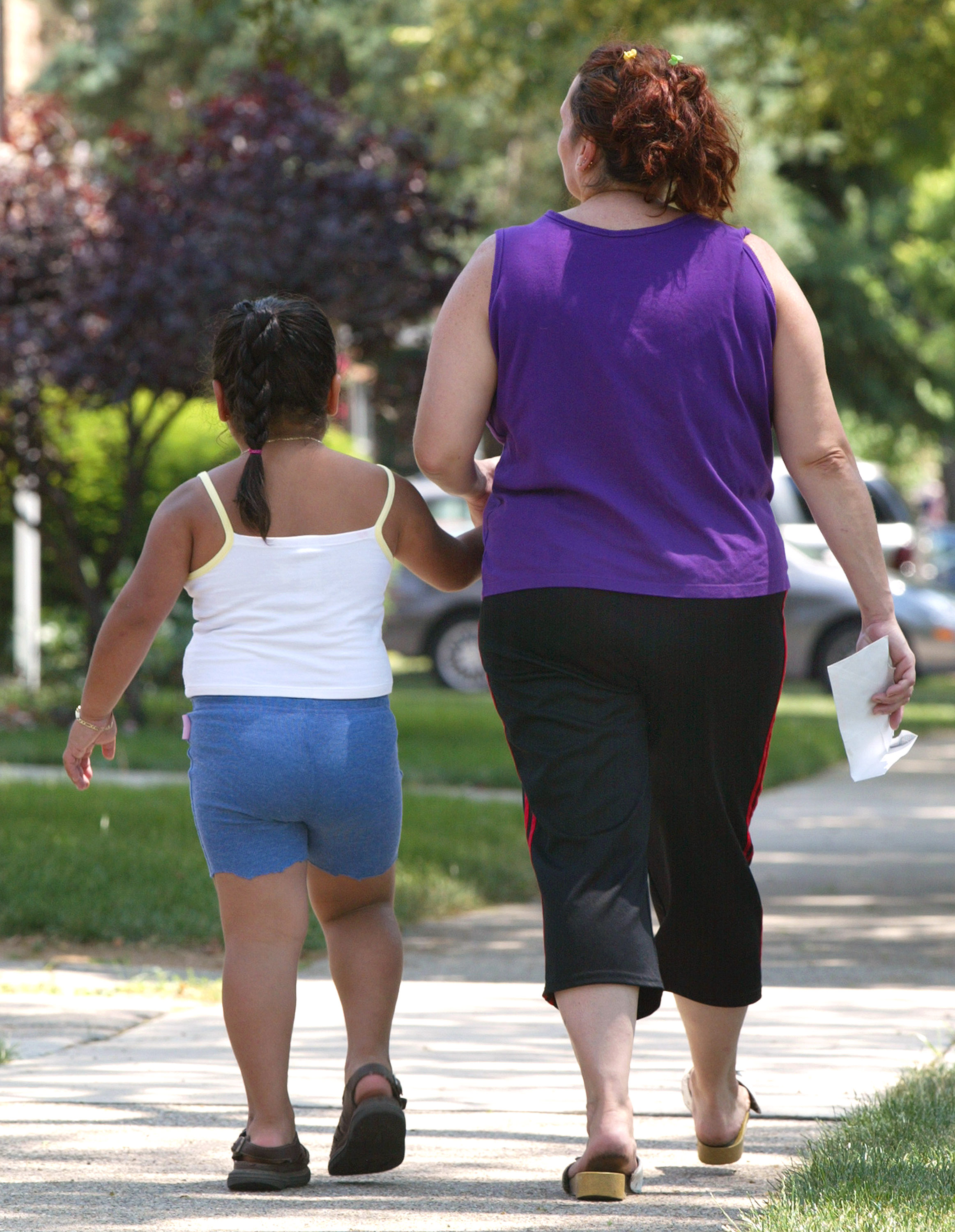 Когато родител смята, че детето му е с наднормено тегло, рискът от затлъстяване за него е увеличен