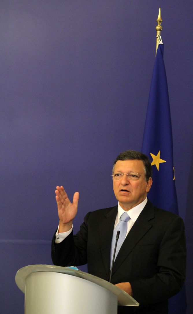 Европейският съюз е готов да окаже помощ на Кипър и да предостави европейски фондове, обеща Барозу