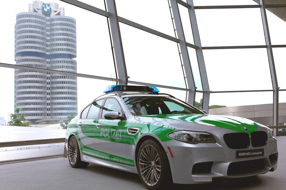 В Мюнхен показаха полицейска кола BMW M5
