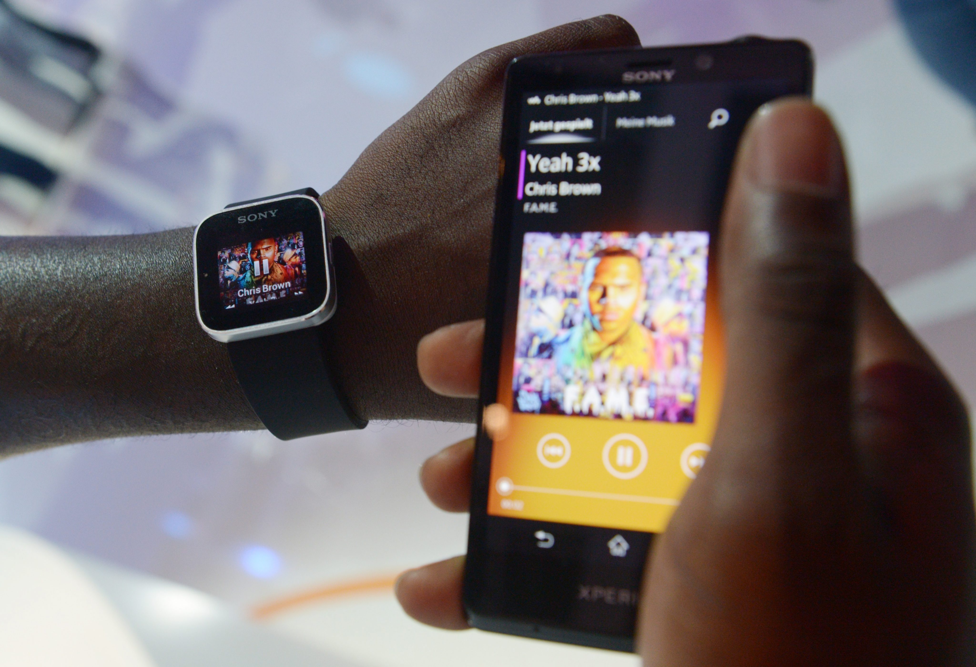 Sony обмисля смартфони с Windows Phone 8