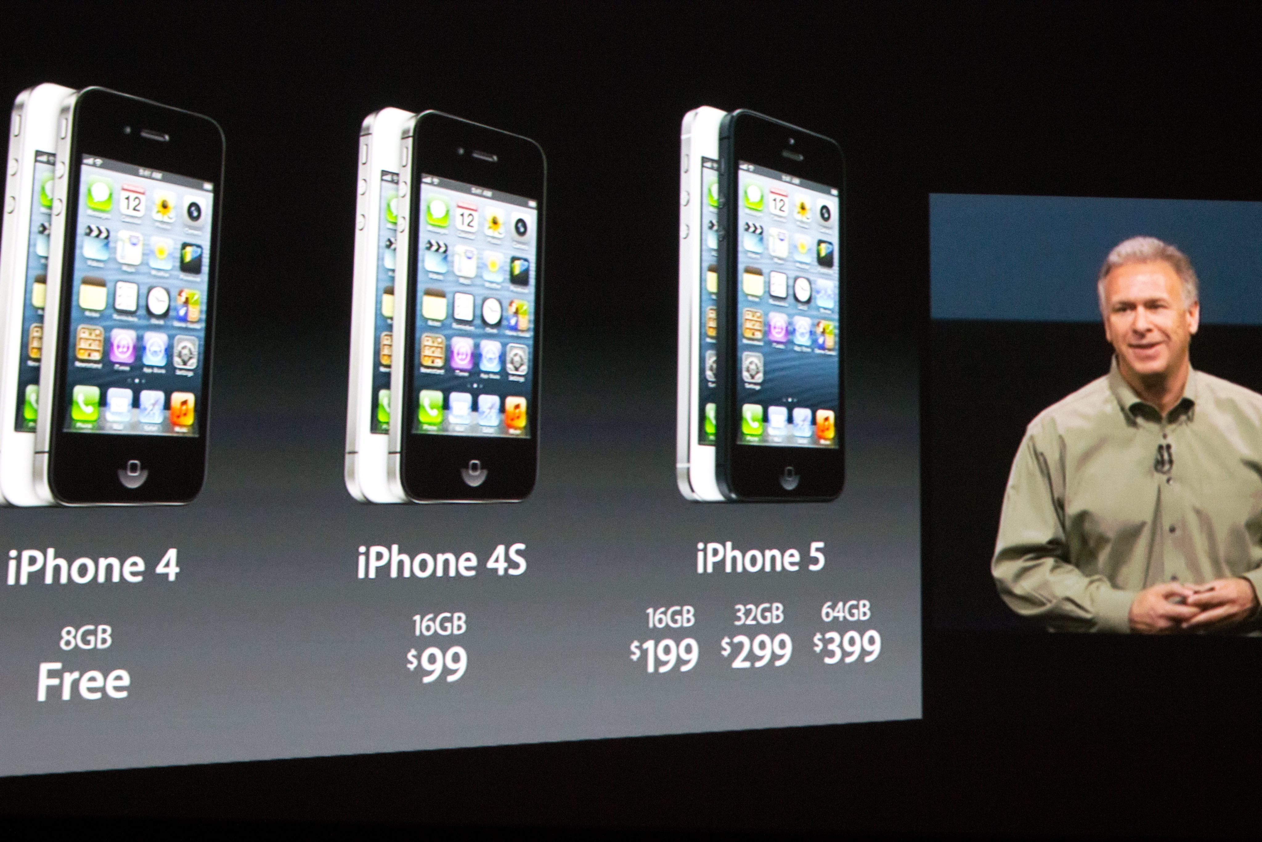 Apple не планира евтин iPhone