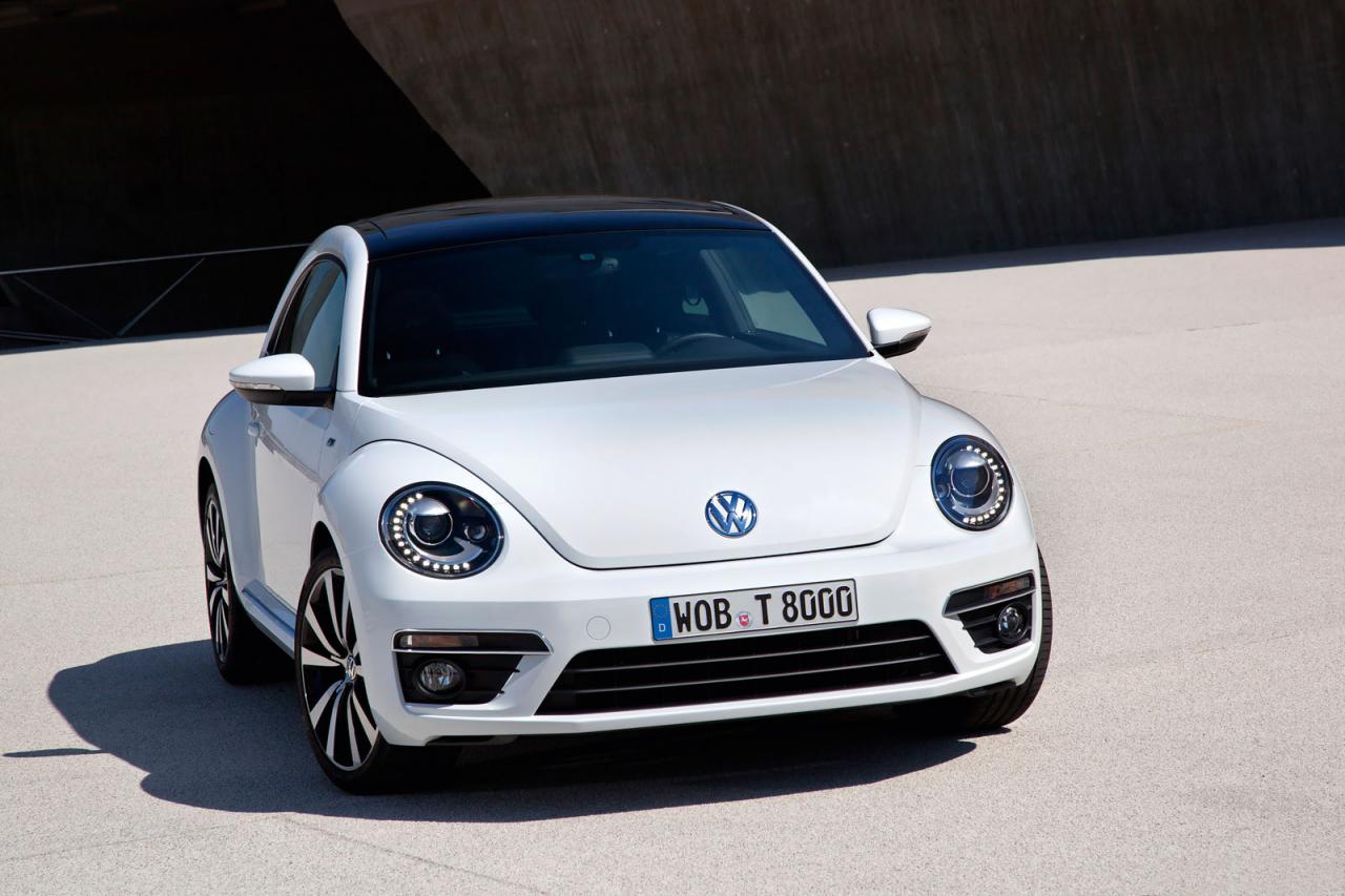 Volkswagen представи спортен пакет R-Line за Beetle