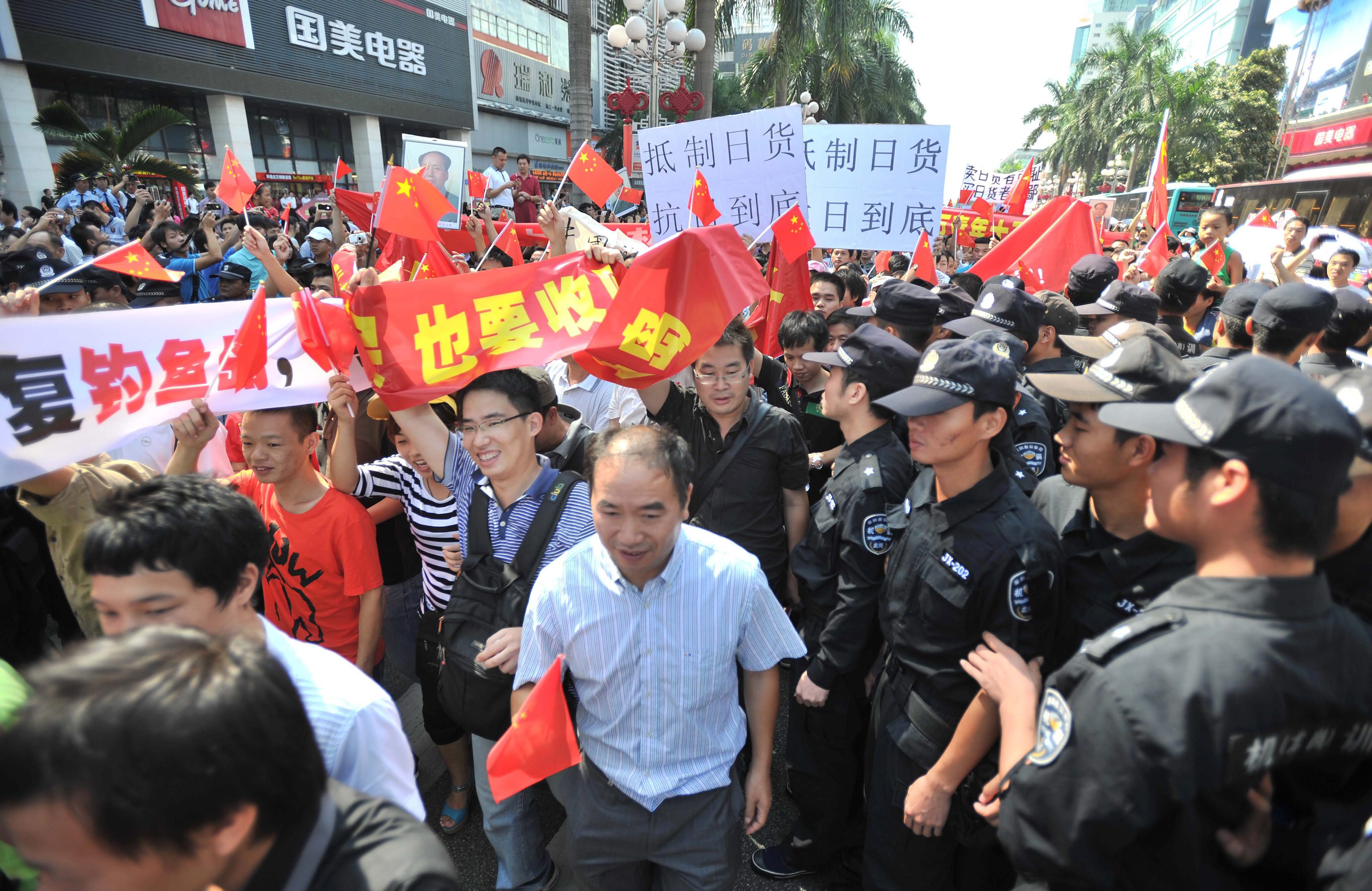 Антияпонски протести обхванаха Китай