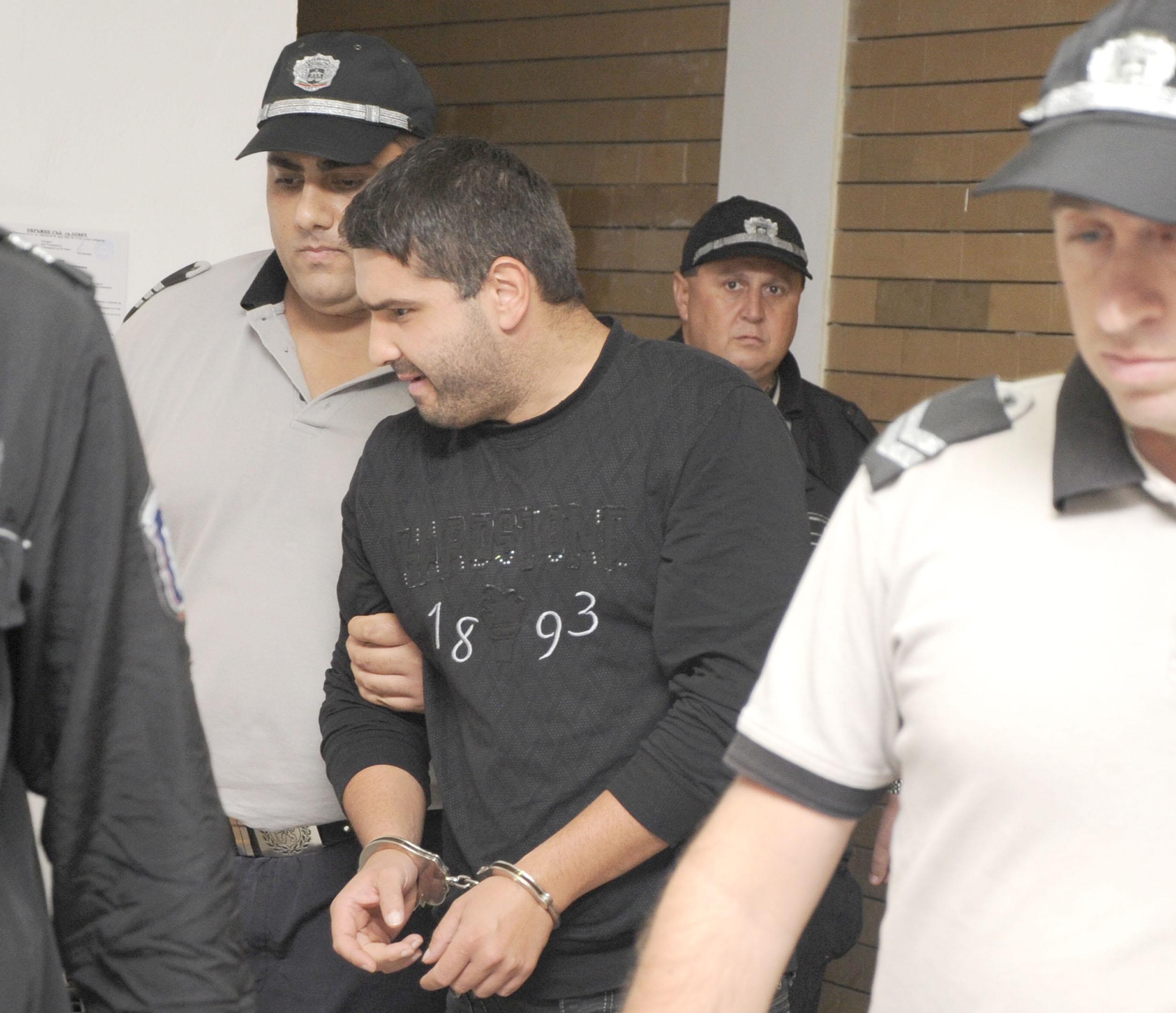Не били получавани сериозни сигнали срещу полицая, убил млада жена
