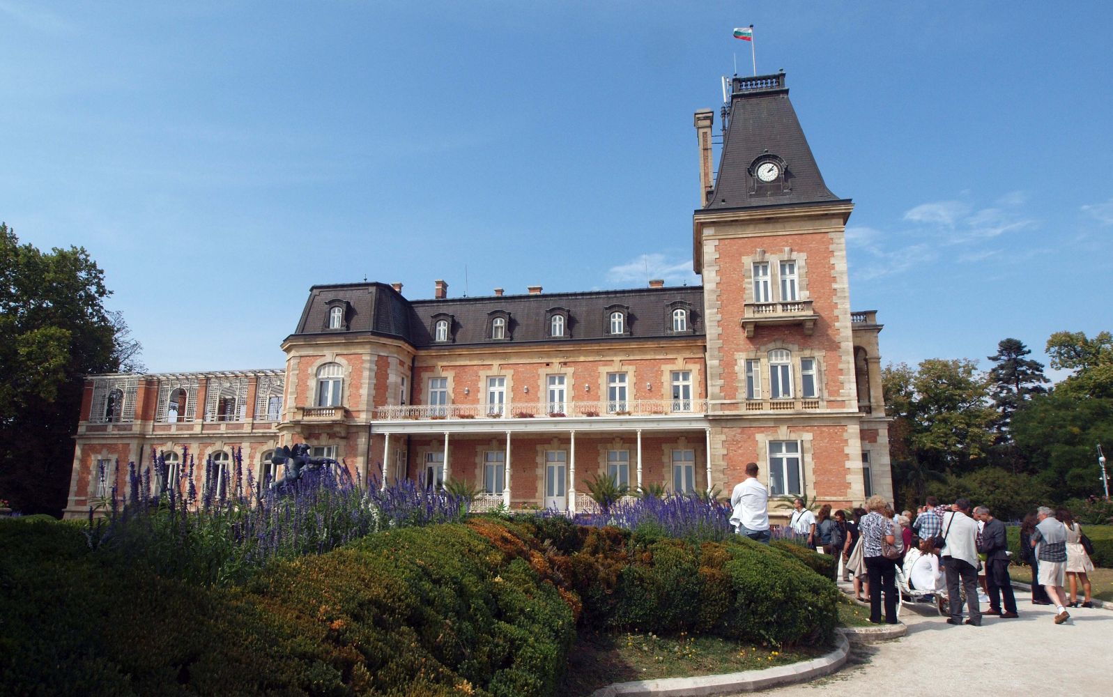 Ремонтираният ”Евксиноград” отваря за посетители