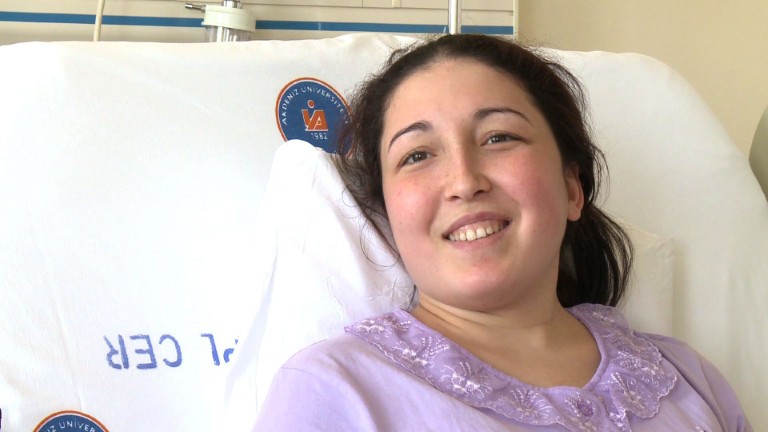За първи път трансплантираха матка от майка на дъщеря