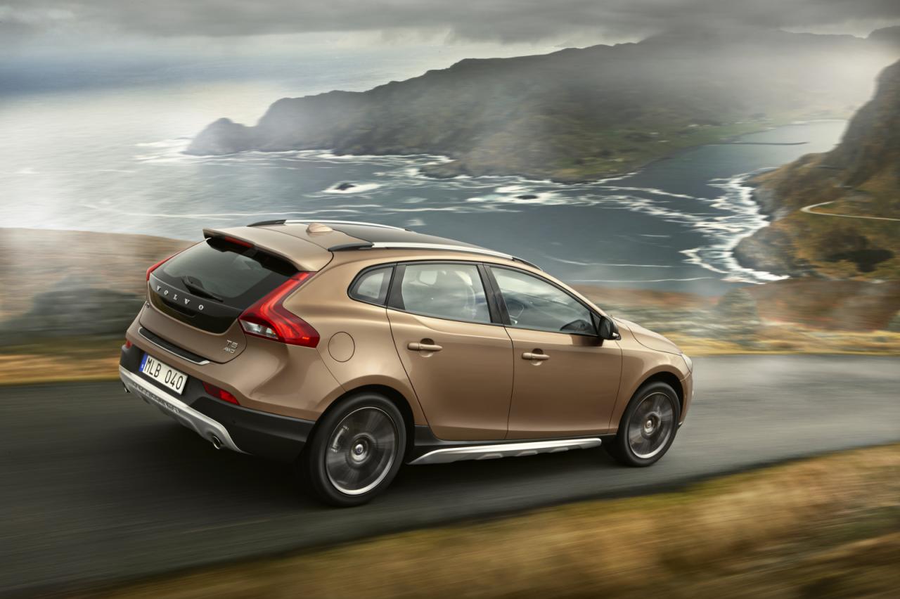 Това е Volvo V40 Cross Country