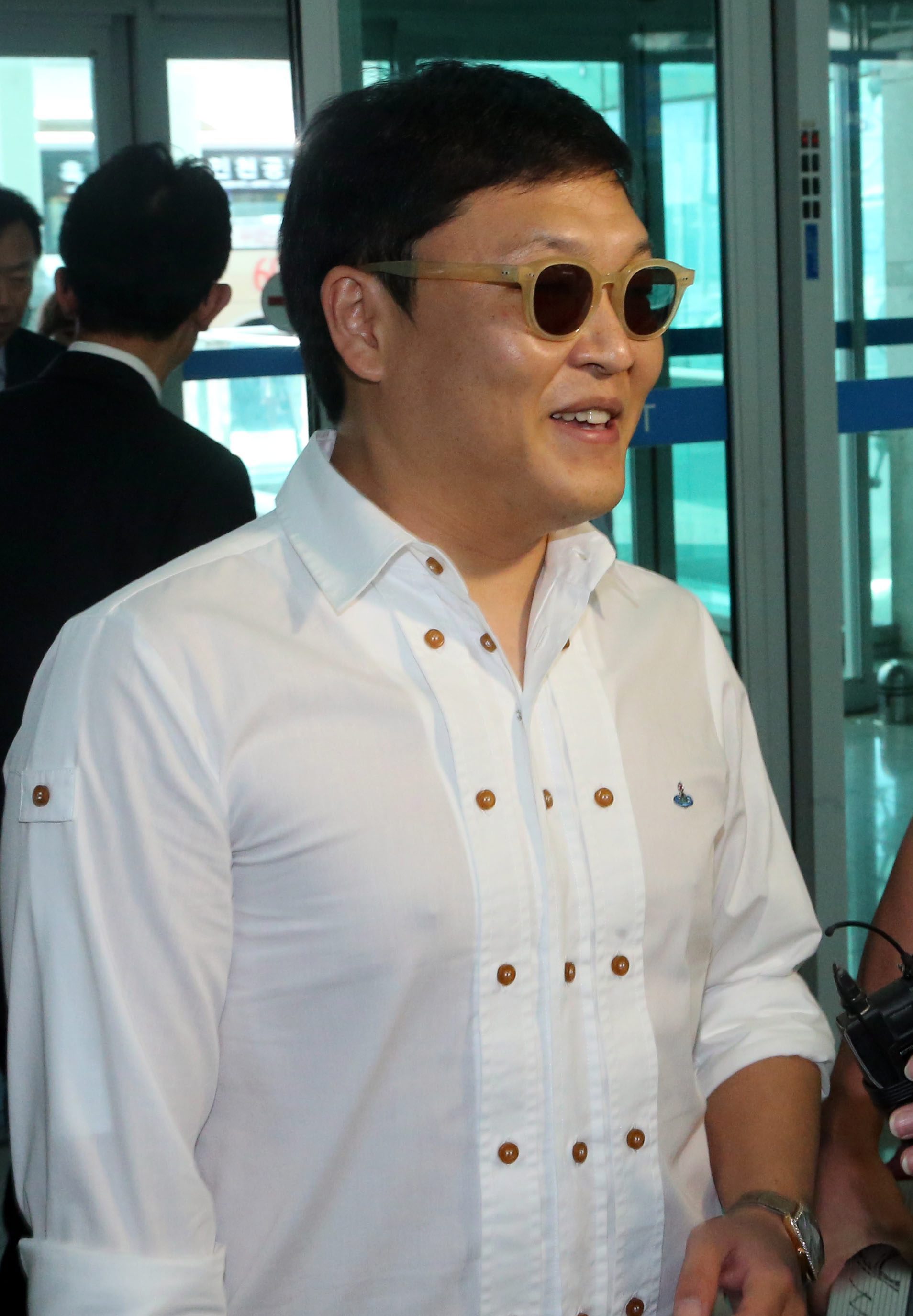 Корейската поп звезда PSY