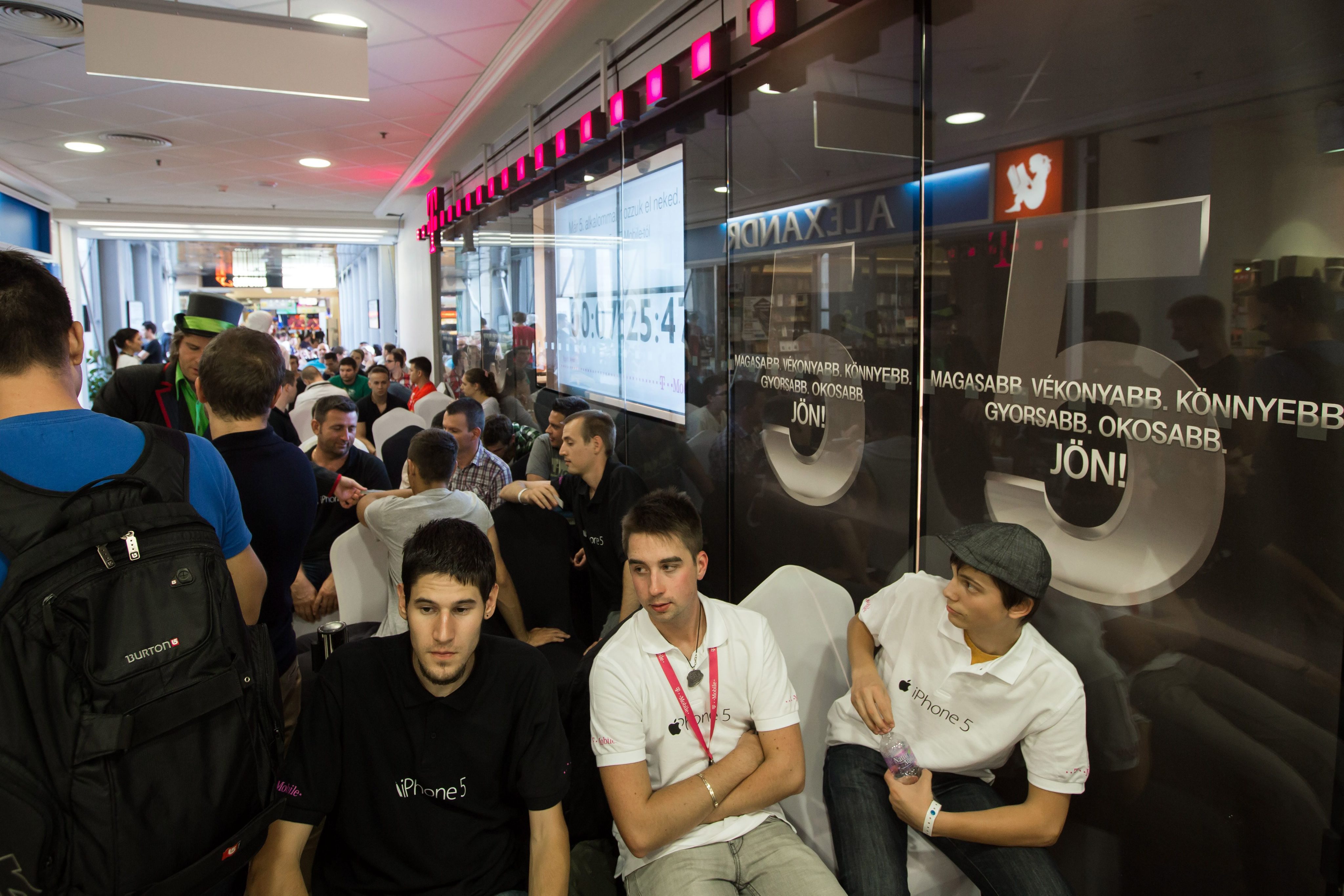 Стартът на iPhone 5 в Унгария