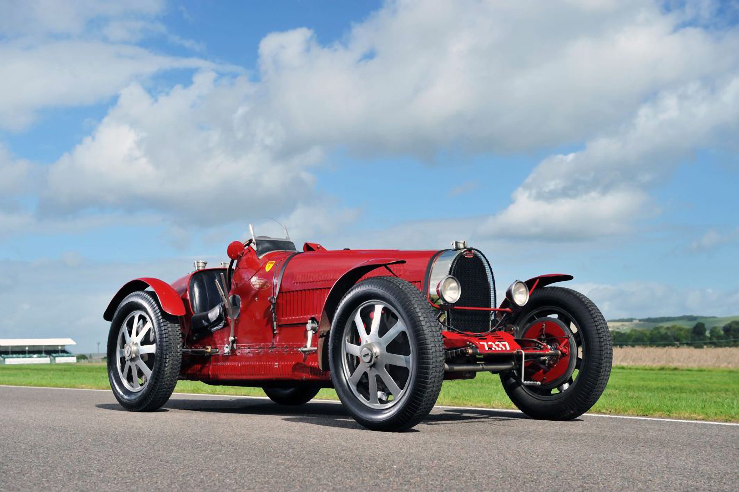Копие на Bugatti продадено за 250 000 паунда