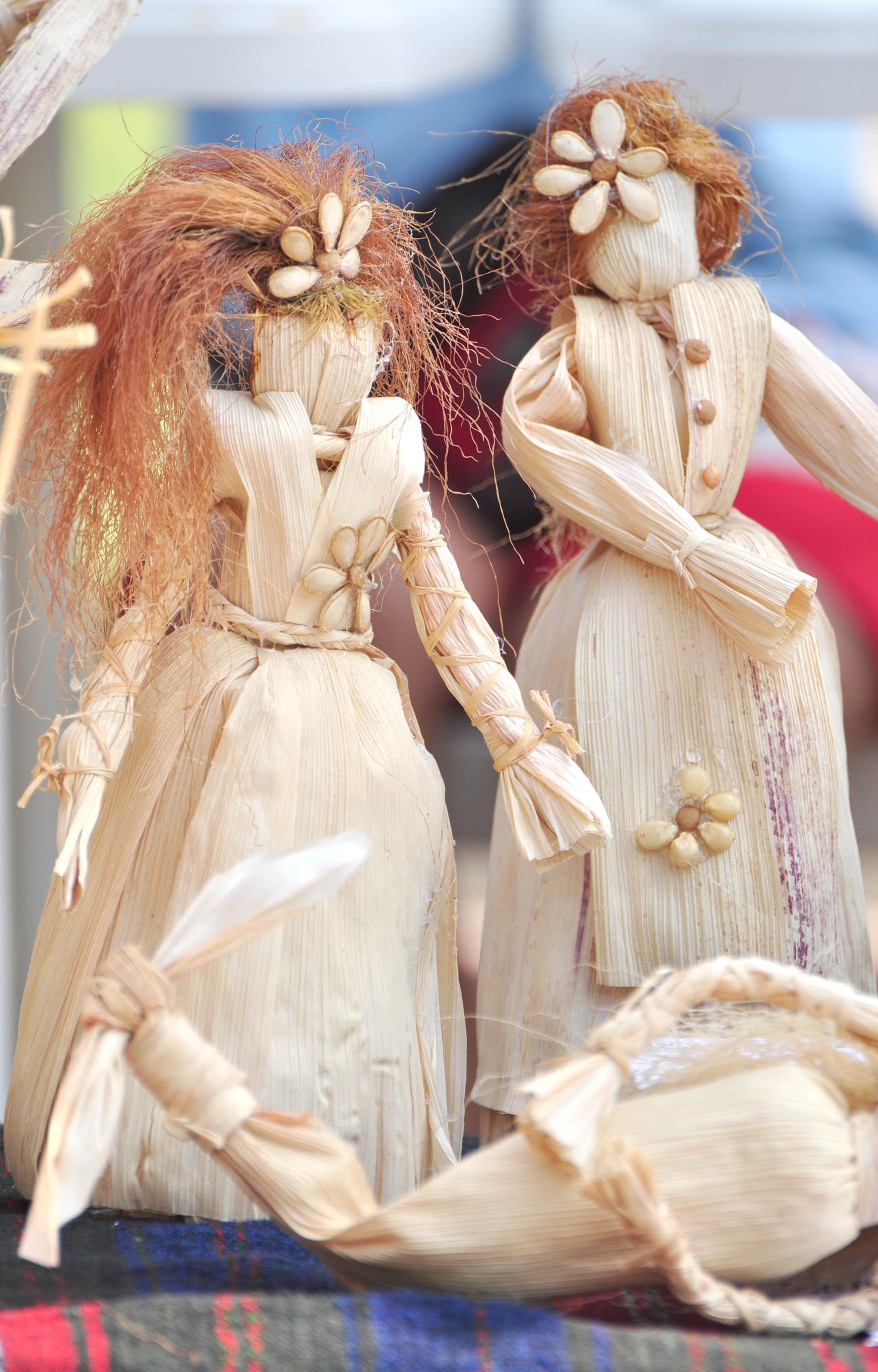 Кукли от царевична шума