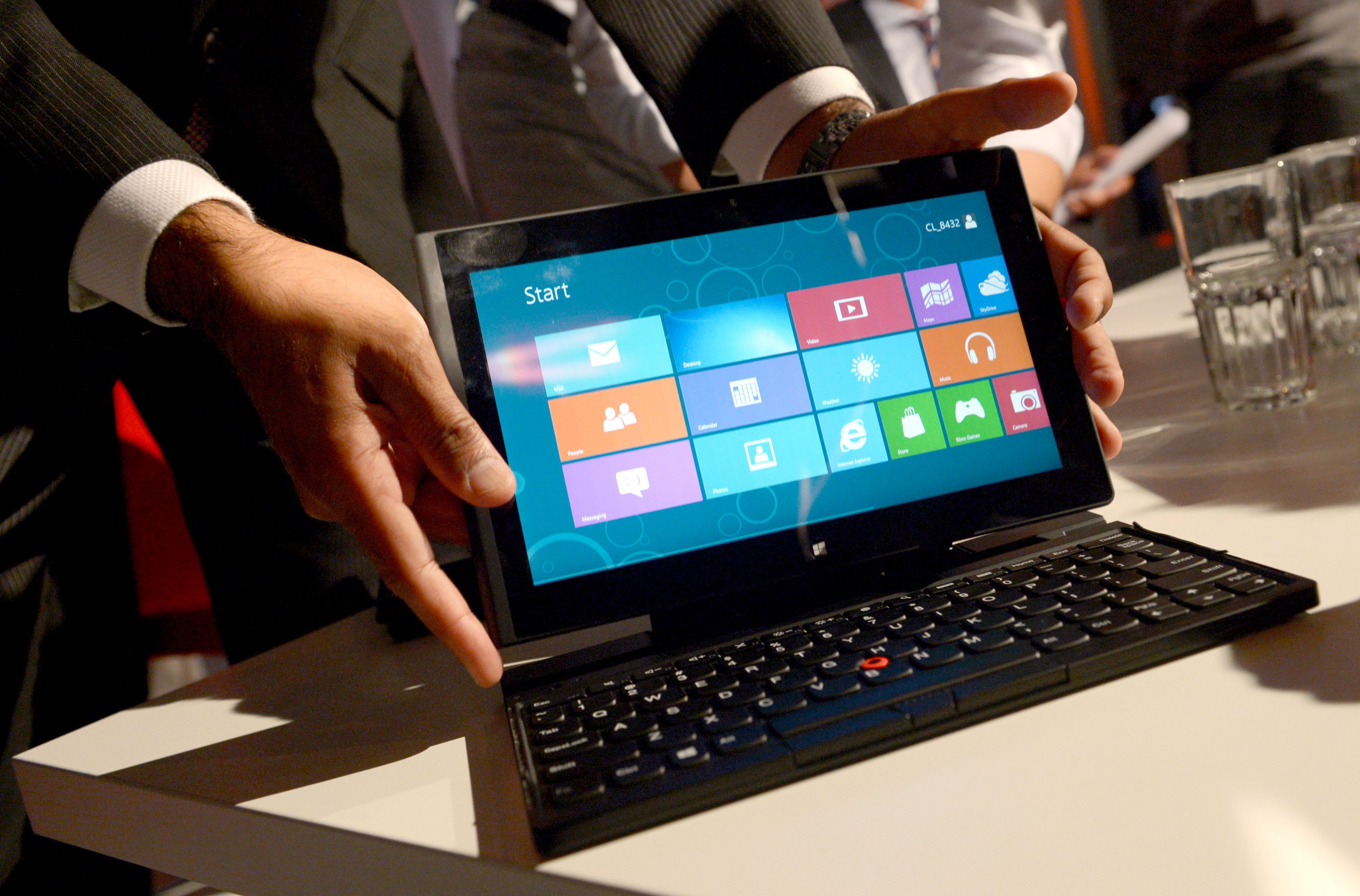 Магазини в САЩ вече предлагат Windows 8