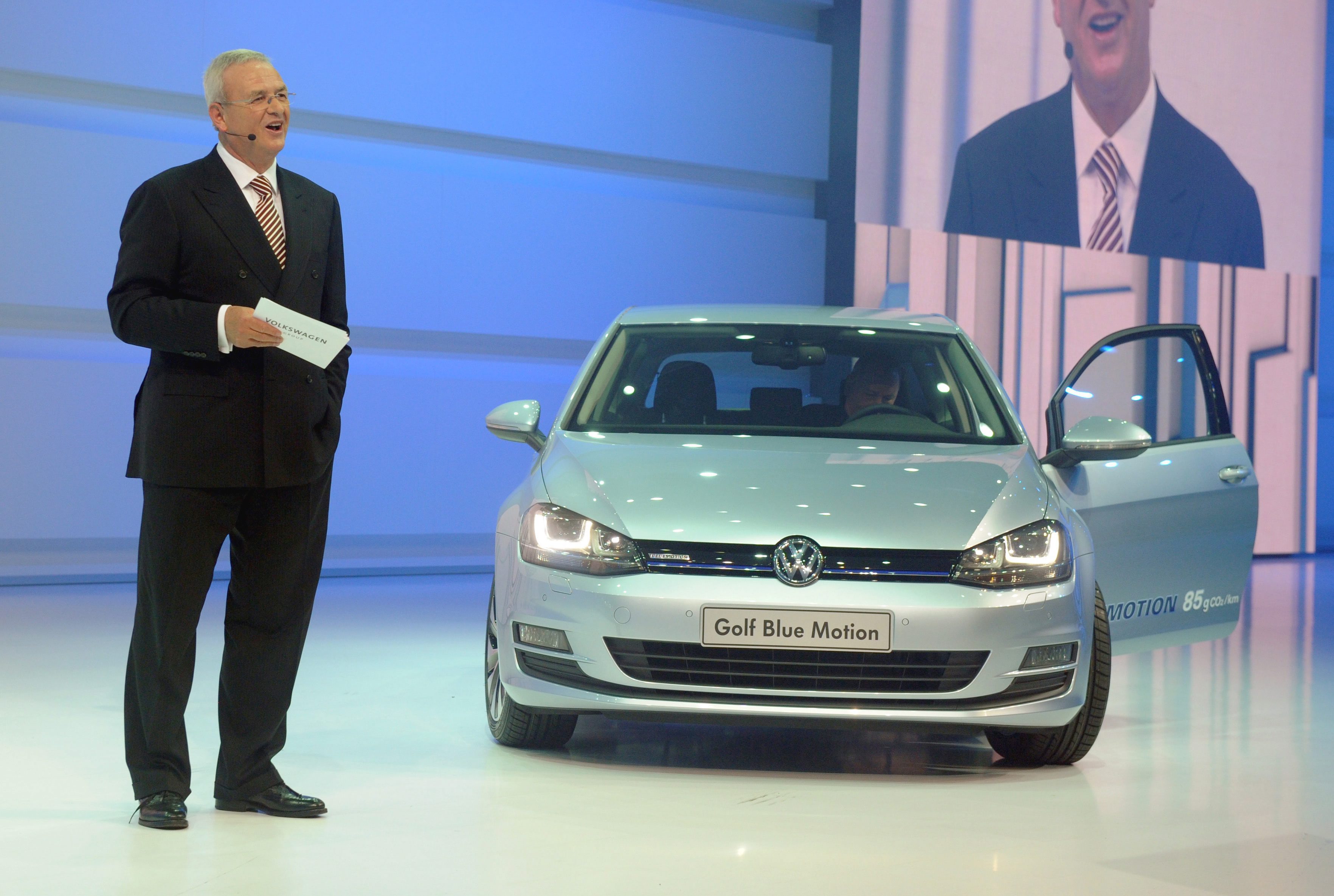 Volkswagen е новия световен лидер по продажби