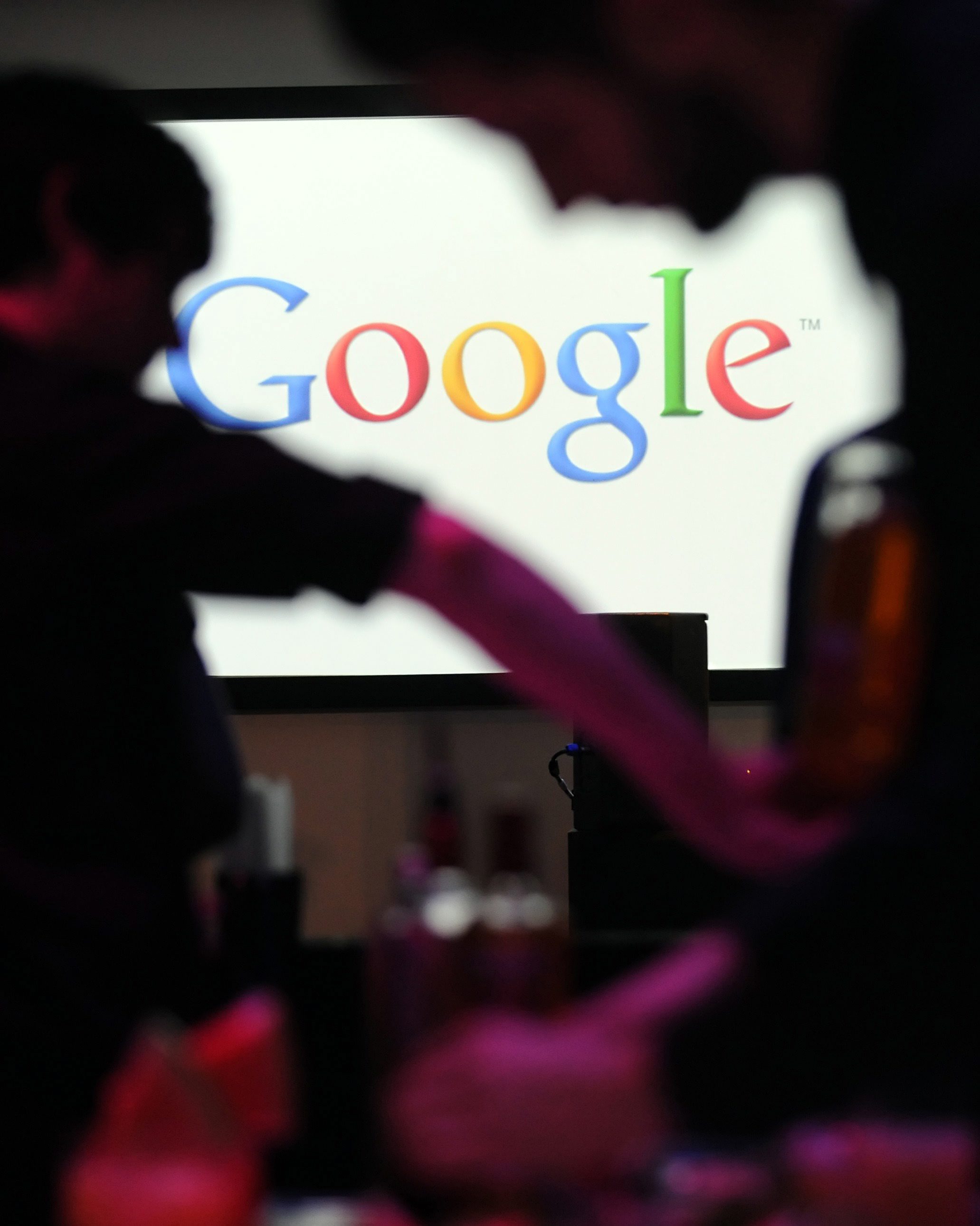 Европа нападна Google заради личните данни