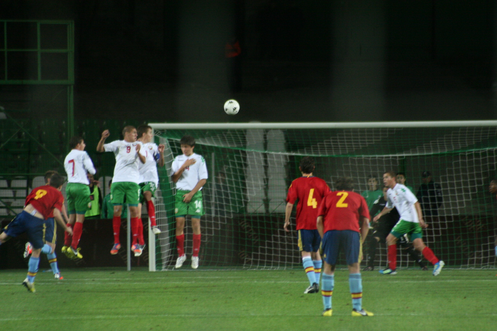 България победи Испания с 1:0 при юношите