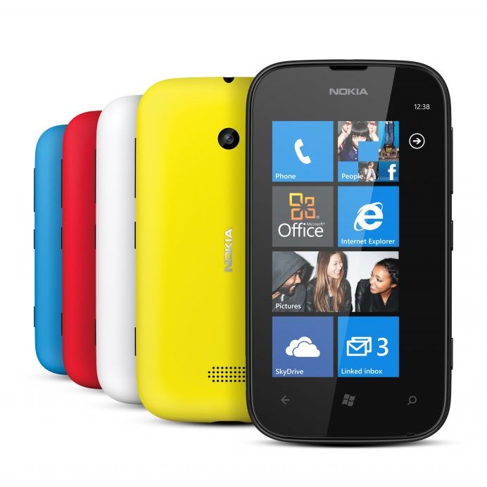 Nokia атакува с евтини телефони
