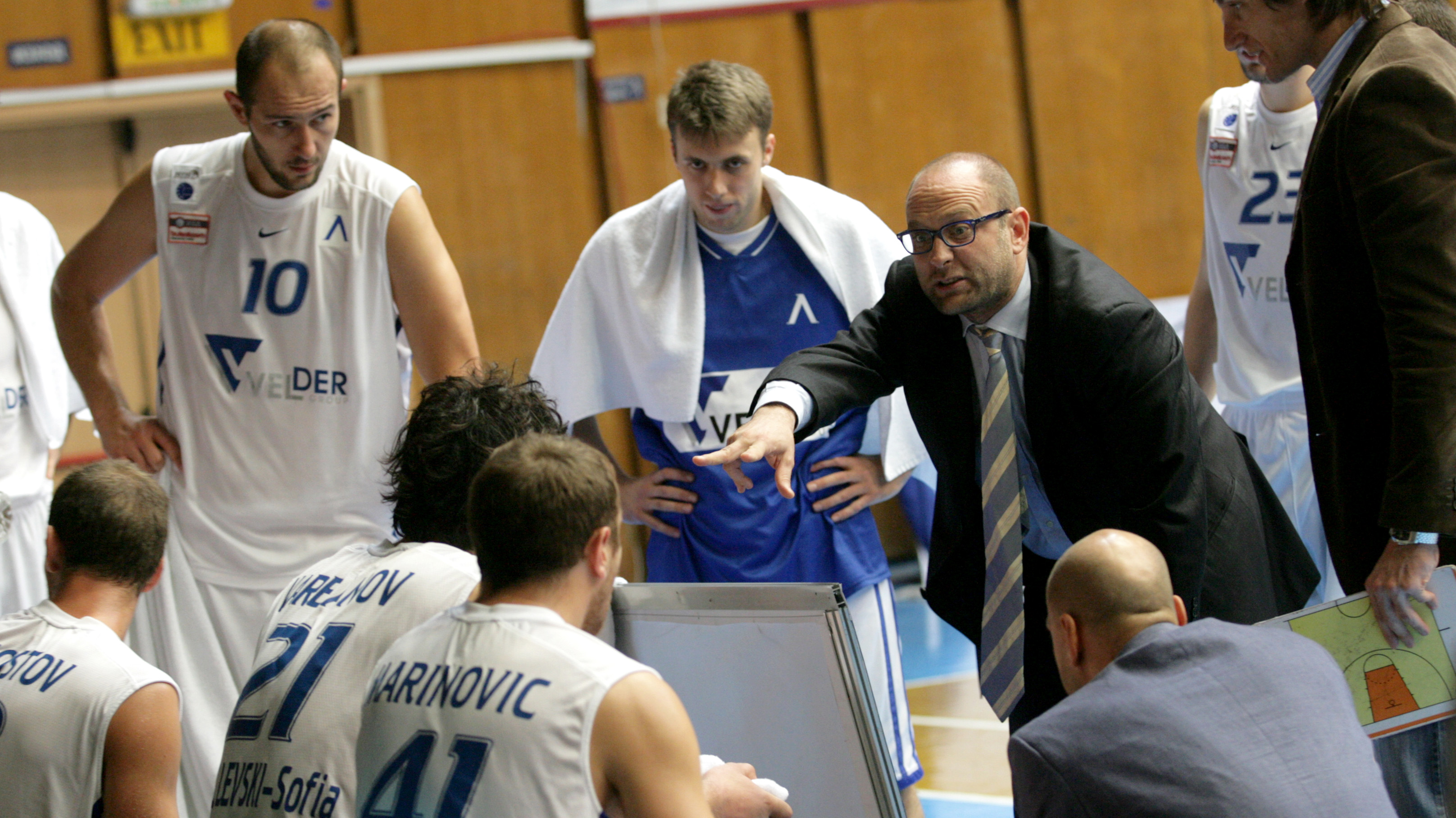 Баскетболистите на Левски записаха втора победа в Националната лига, след като надиграха Балкан с 90:71