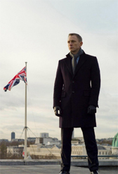 "007 Координати: Скайфол" е закачливо намигване към предишните истории за Бонд