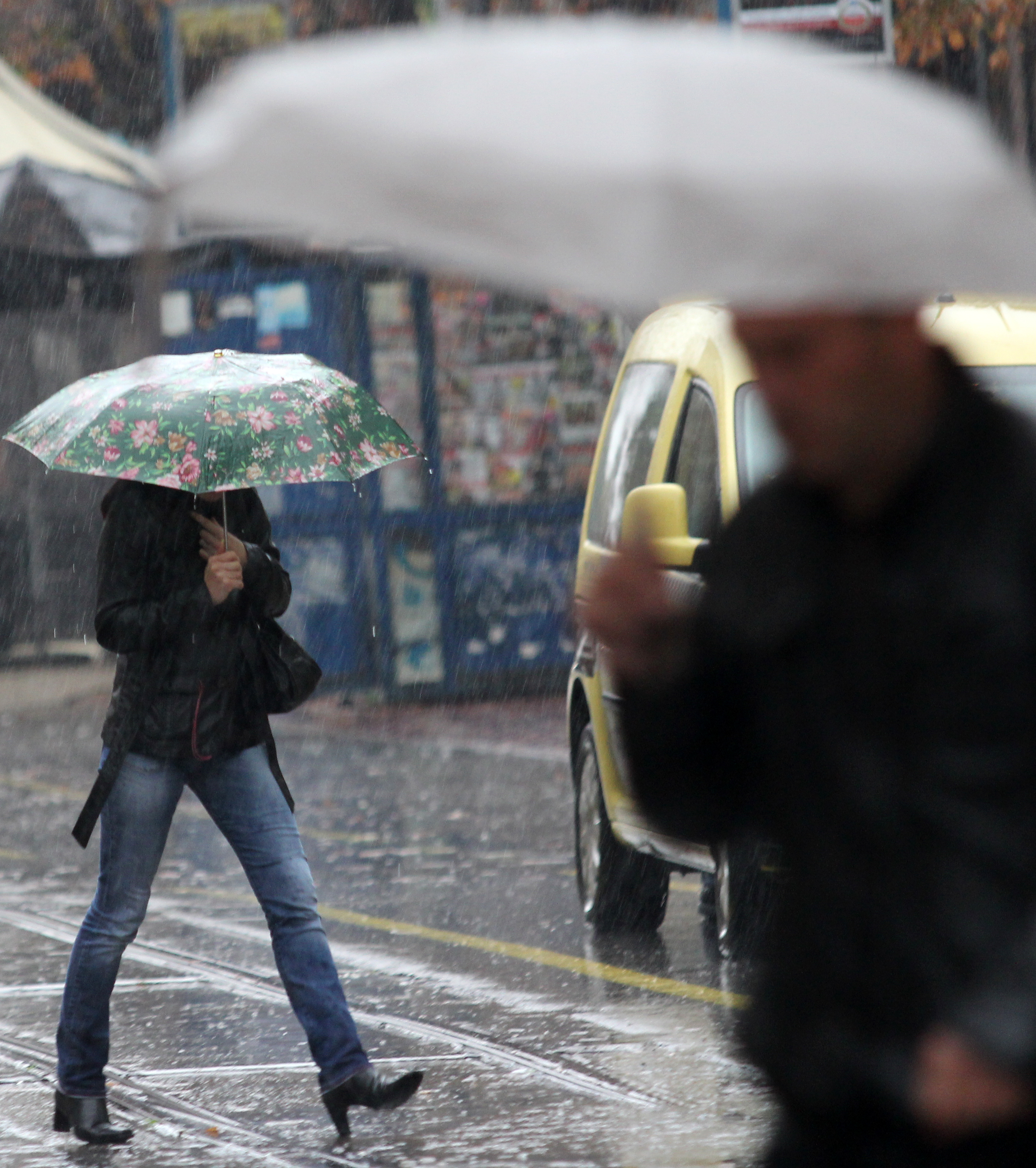 В София също валя проливен дъжд, особено силен във витошките квартали