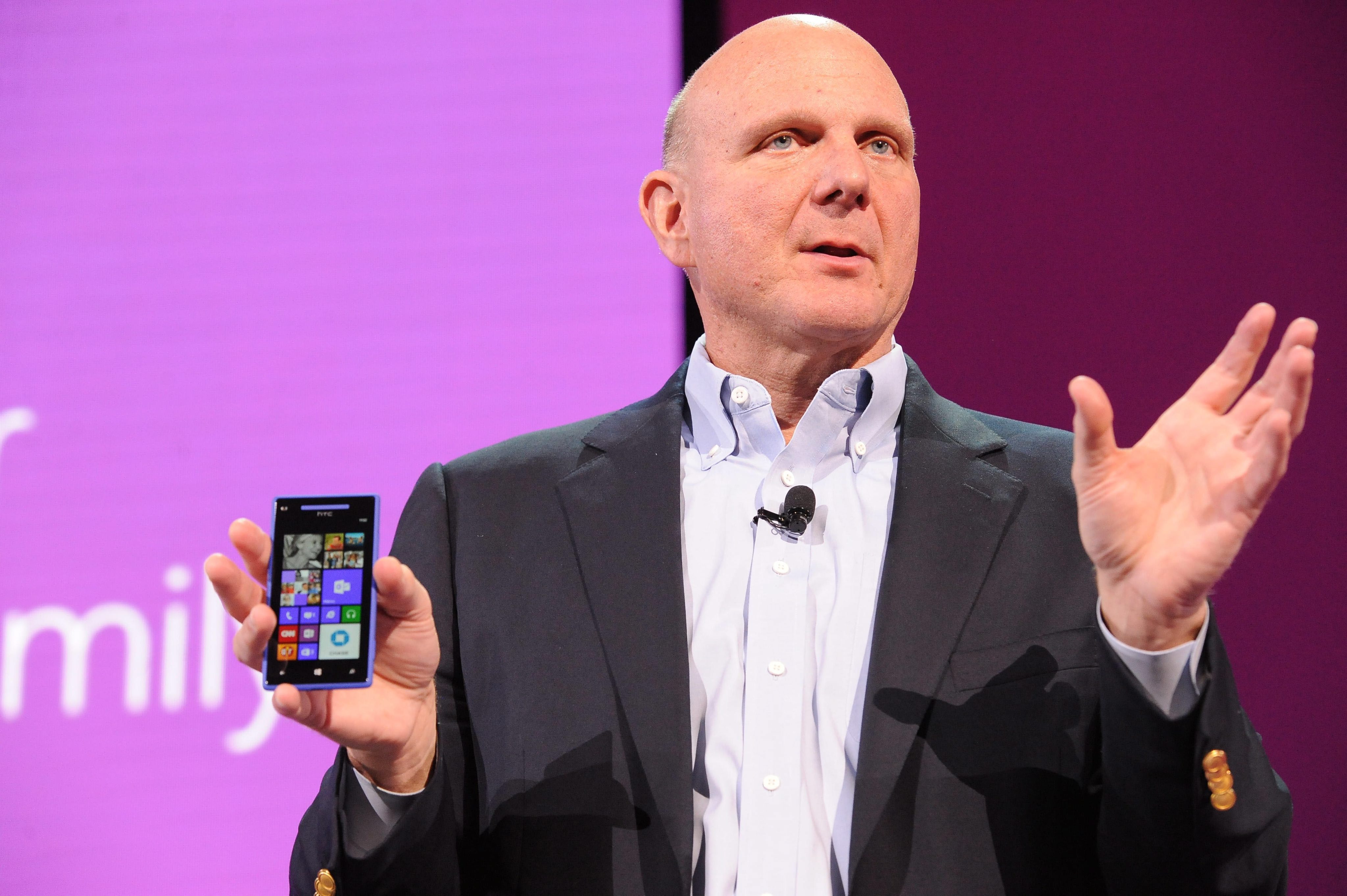 Стив Балмър представя новата платформа Windows Phone 8