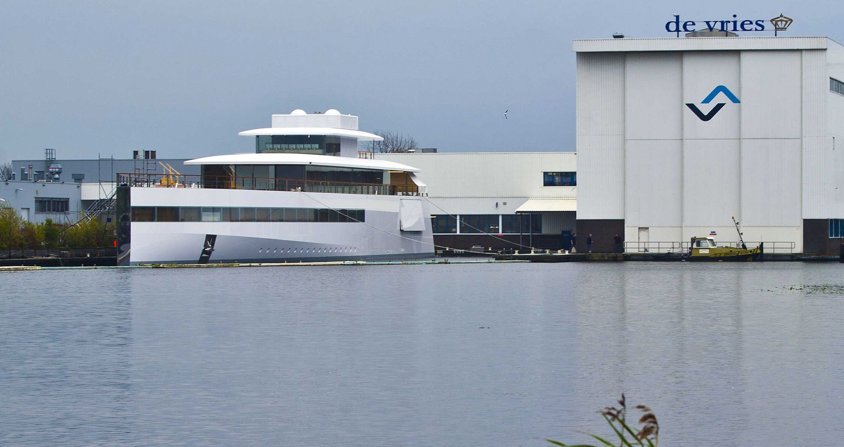 Яхтата ”Venus”, проектирана от Стив Джобс