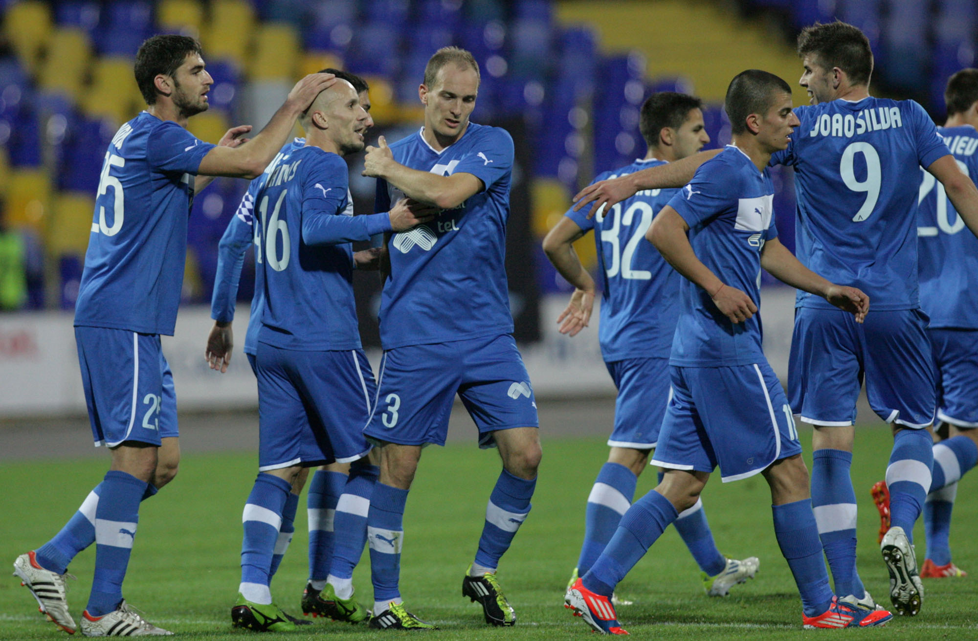Левски на 1/8-финал за Купата след мъчна победа
