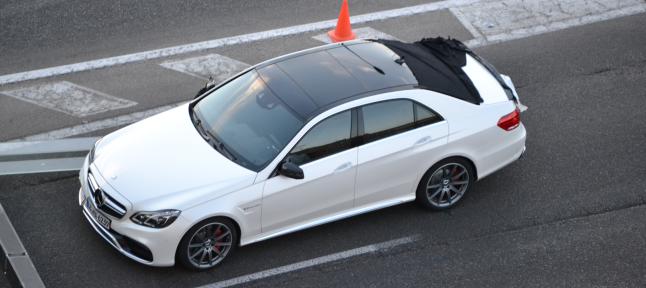 Новите ”очи” на Mercedes E-Class (видео)